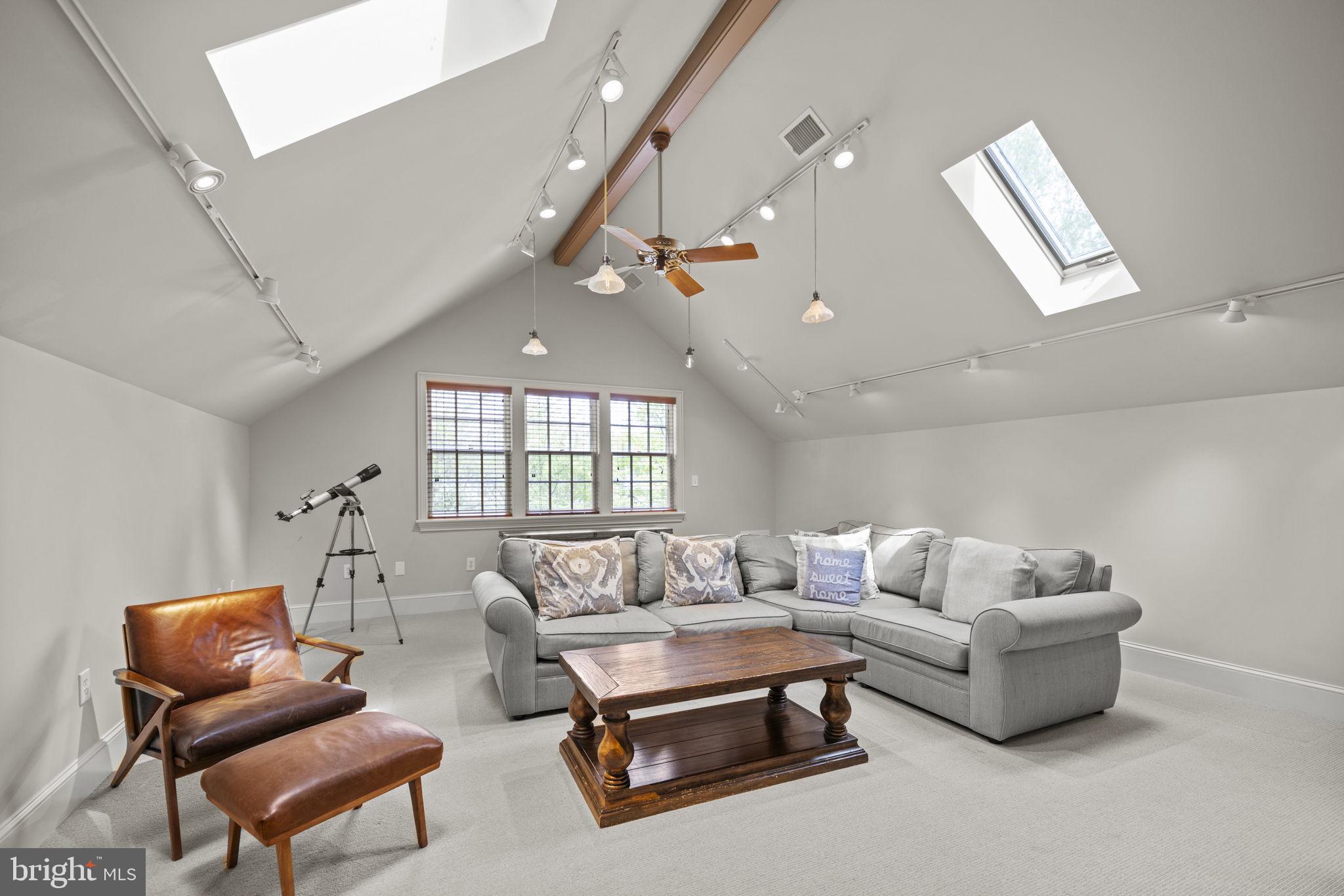 GLEN ECHO HEIGHTS - Residential