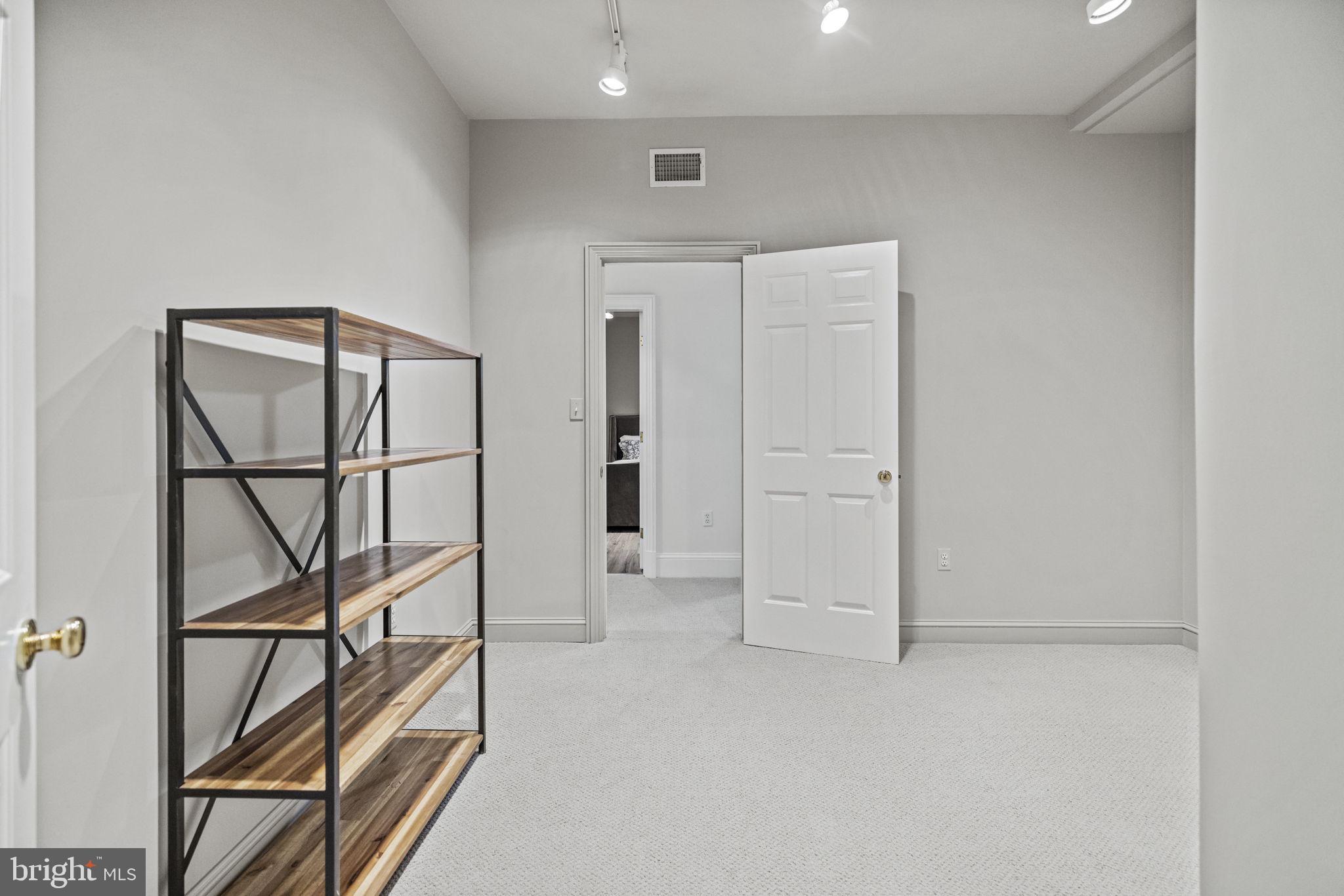 GLEN ECHO HEIGHTS - Residential