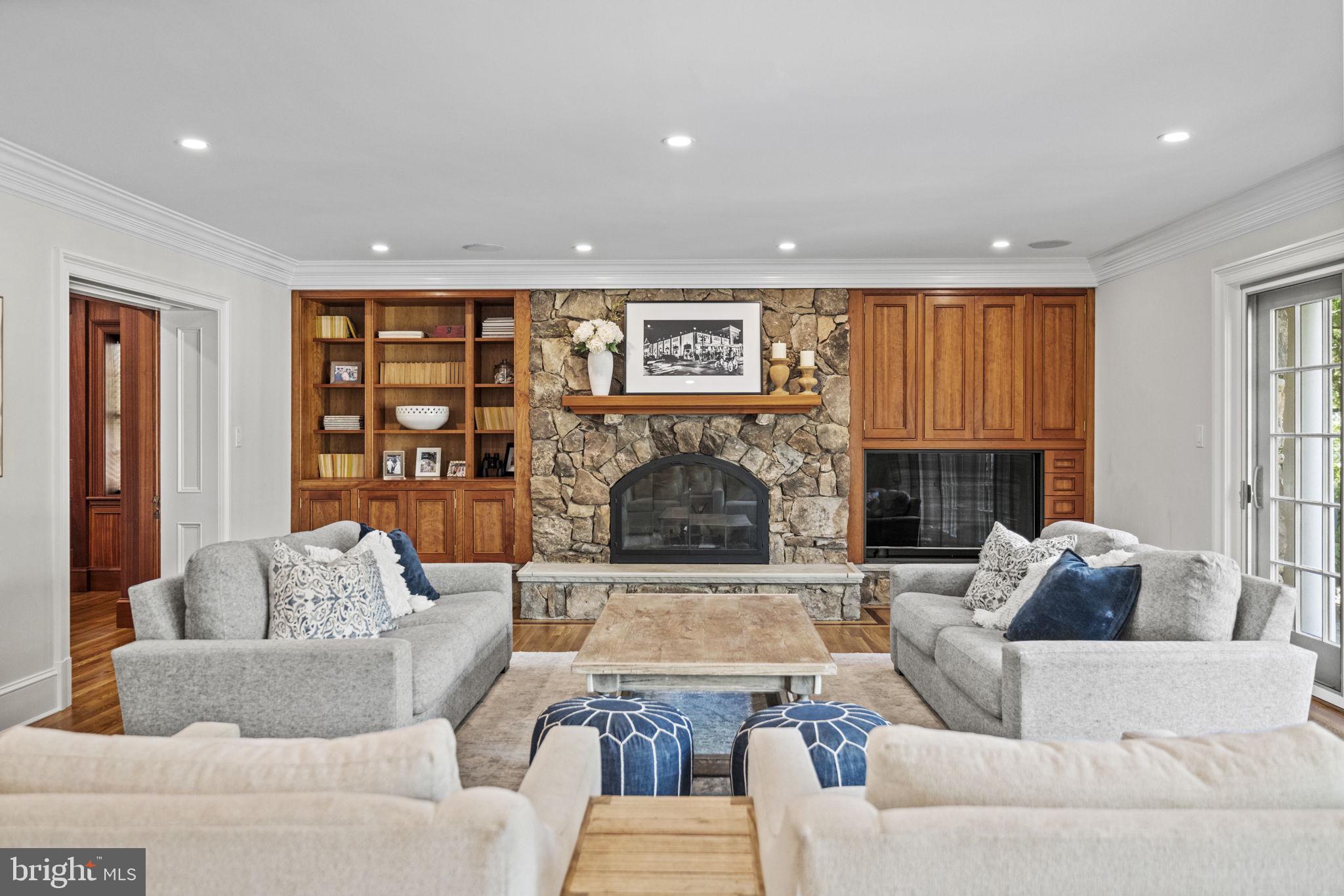 GLEN ECHO HEIGHTS - Residential