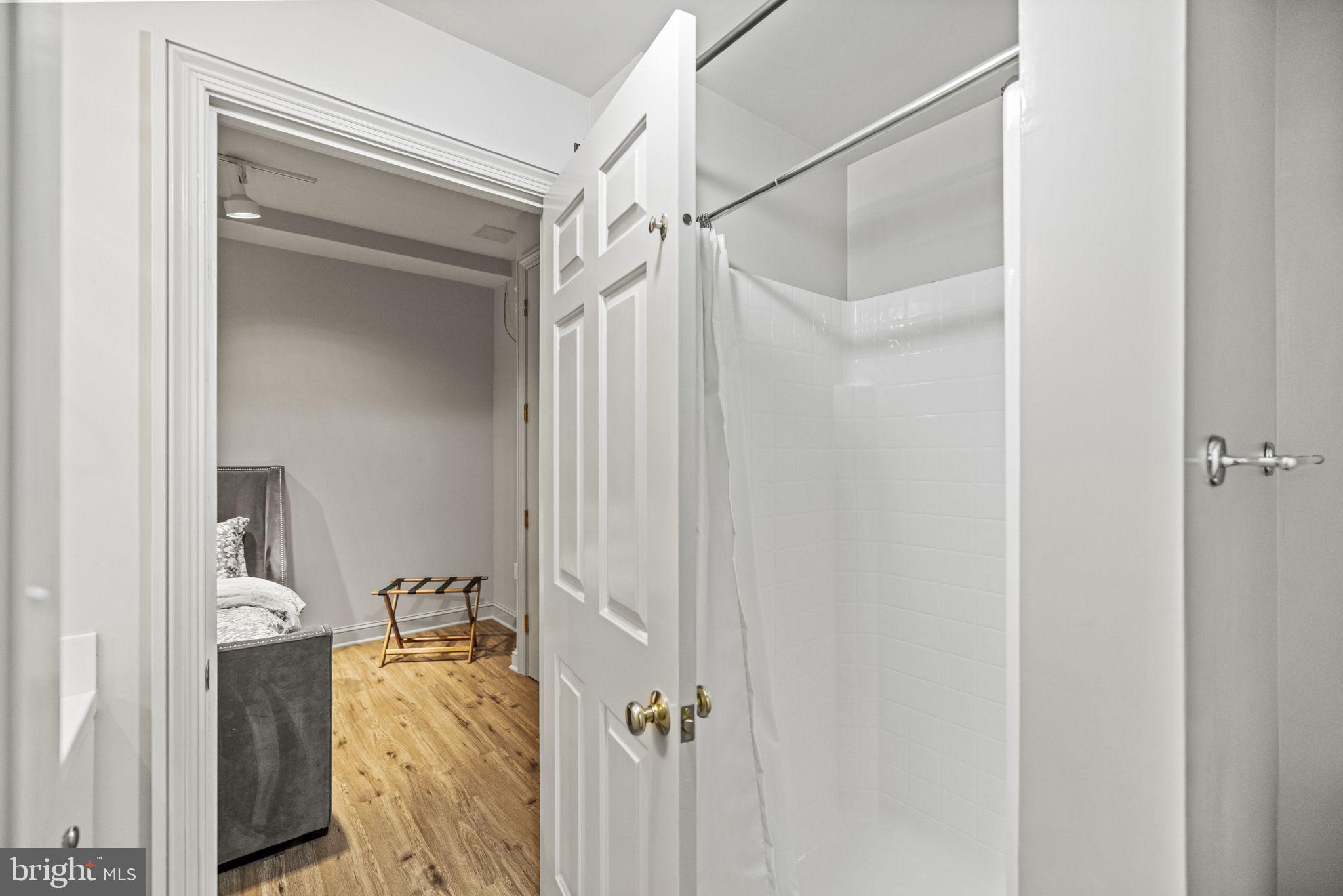 GLEN ECHO HEIGHTS - Residential