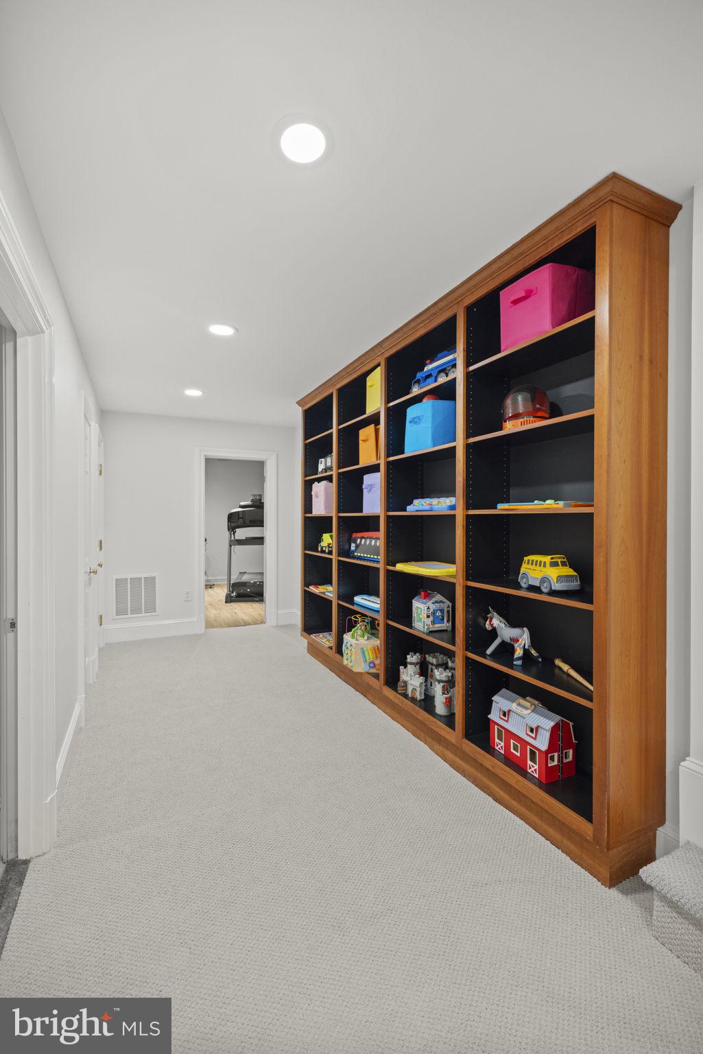 GLEN ECHO HEIGHTS - Residential