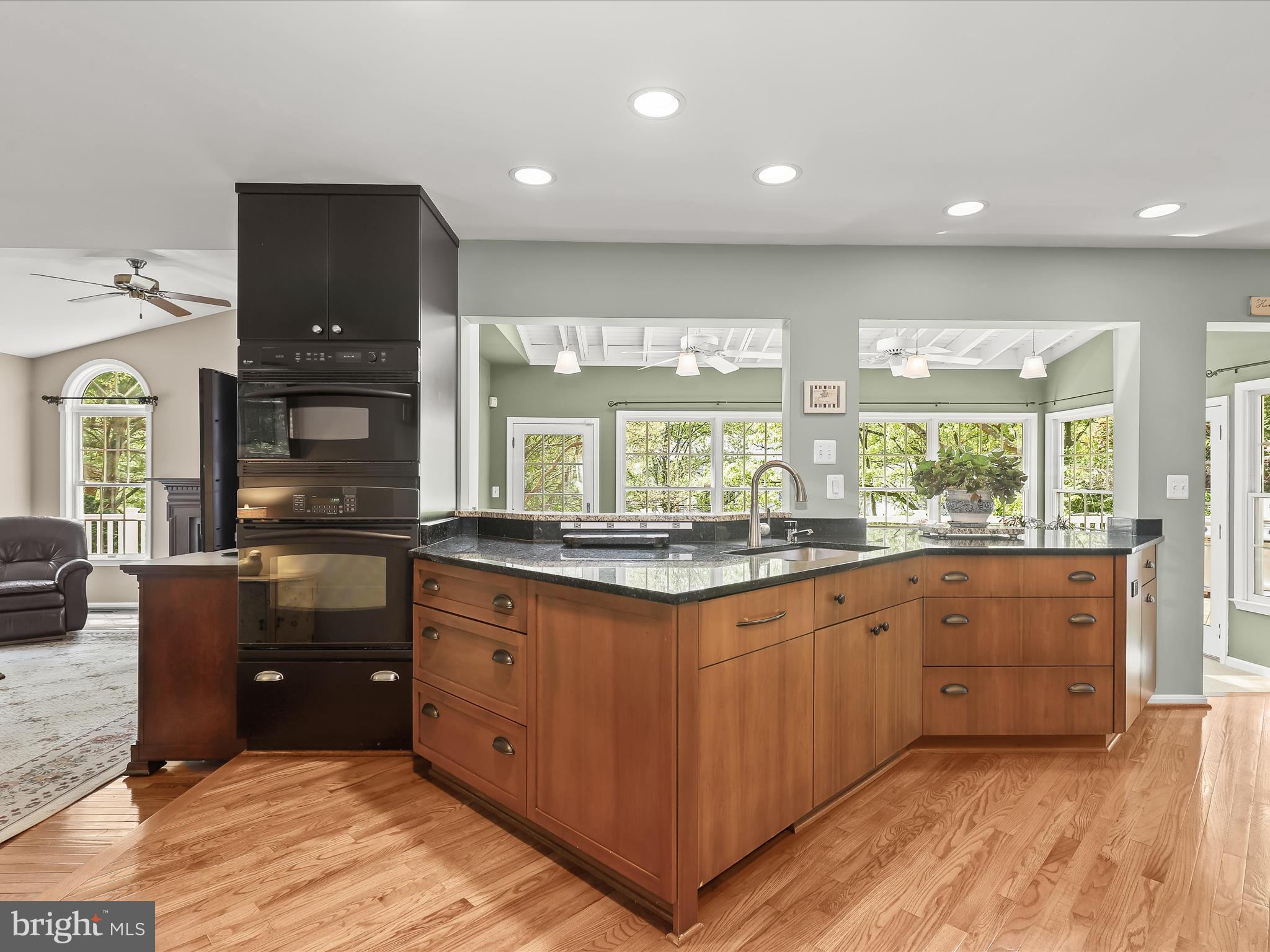 VILLAGE OF HICKORY RIDGE - Residential