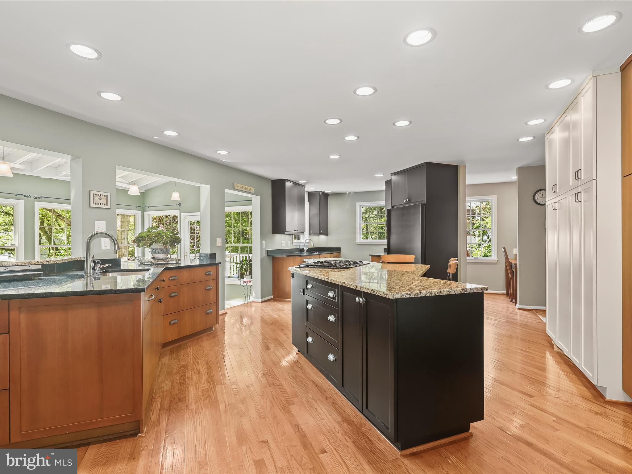 VILLAGE OF HICKORY RIDGE - Residential