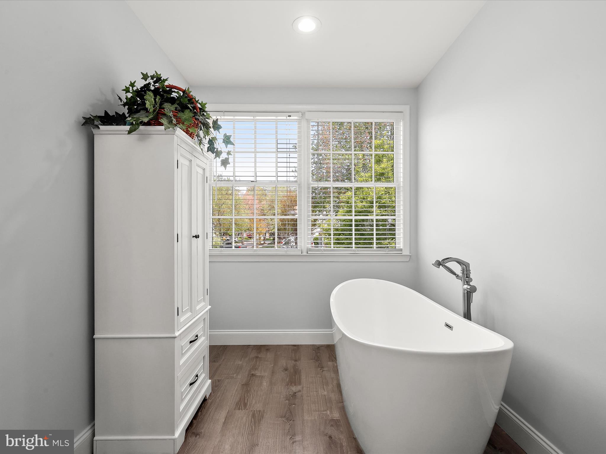 VILLAGE OF HICKORY RIDGE - Residential