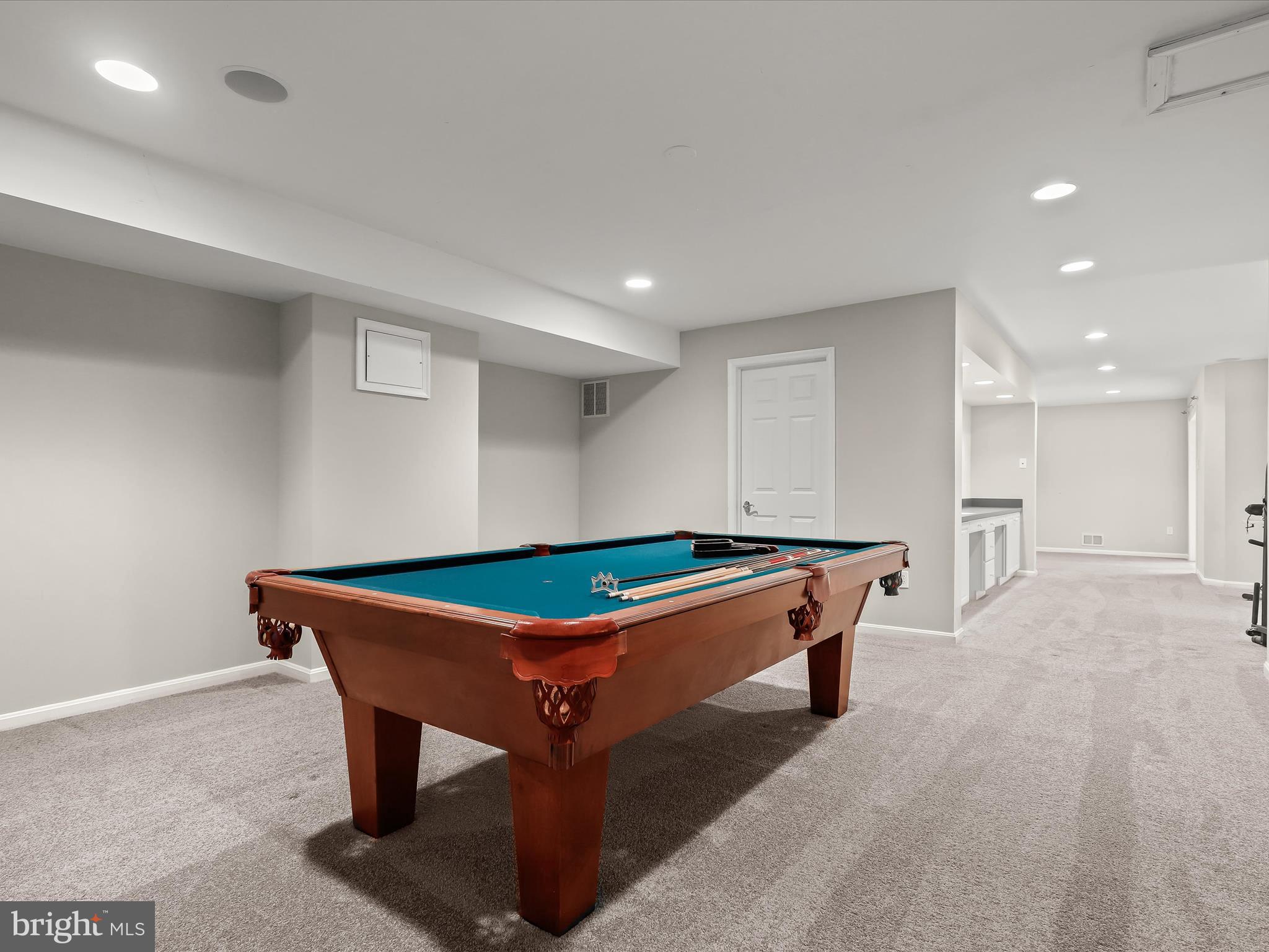 VILLAGE OF HICKORY RIDGE - Residential