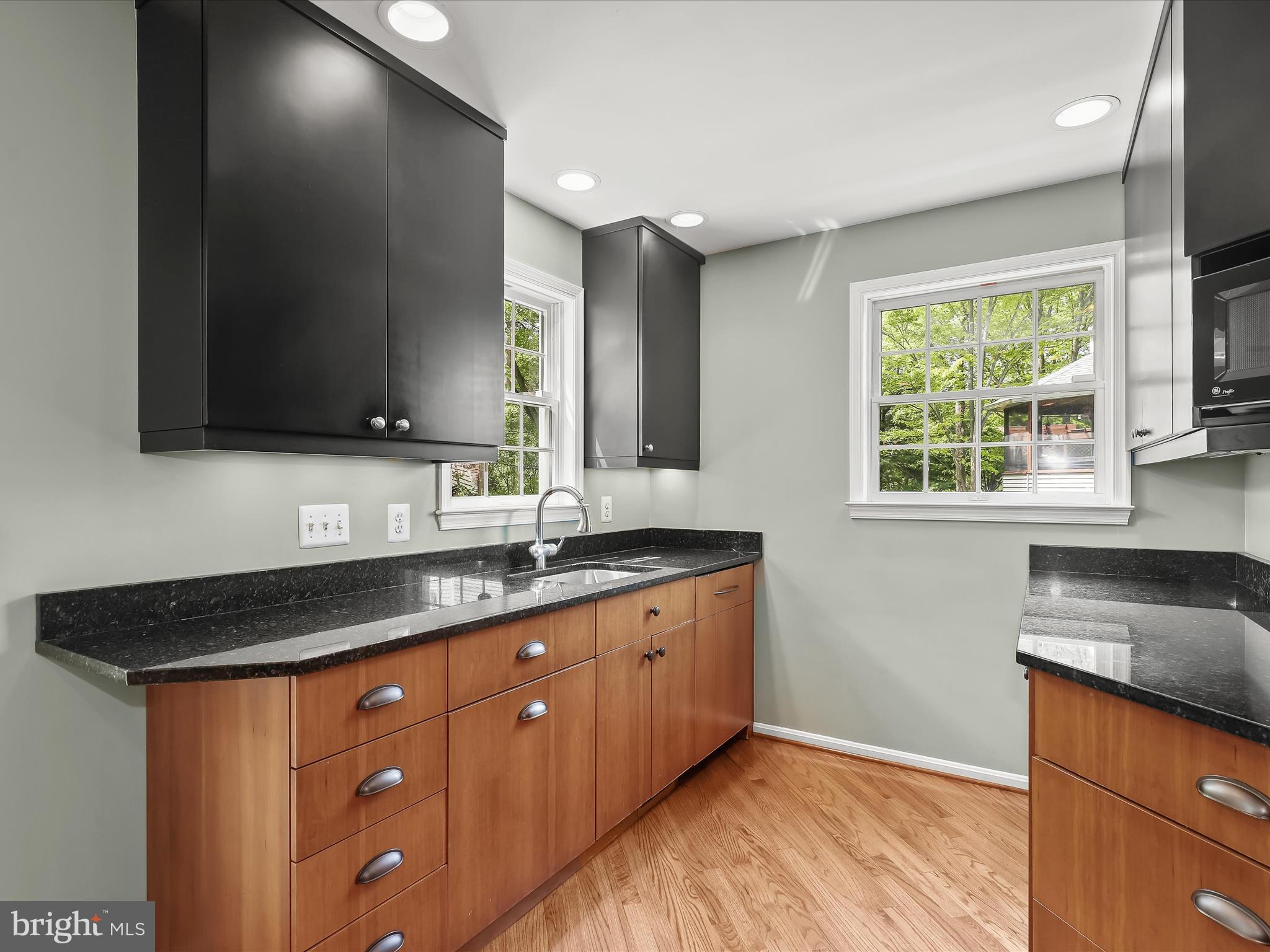 VILLAGE OF HICKORY RIDGE - Residential