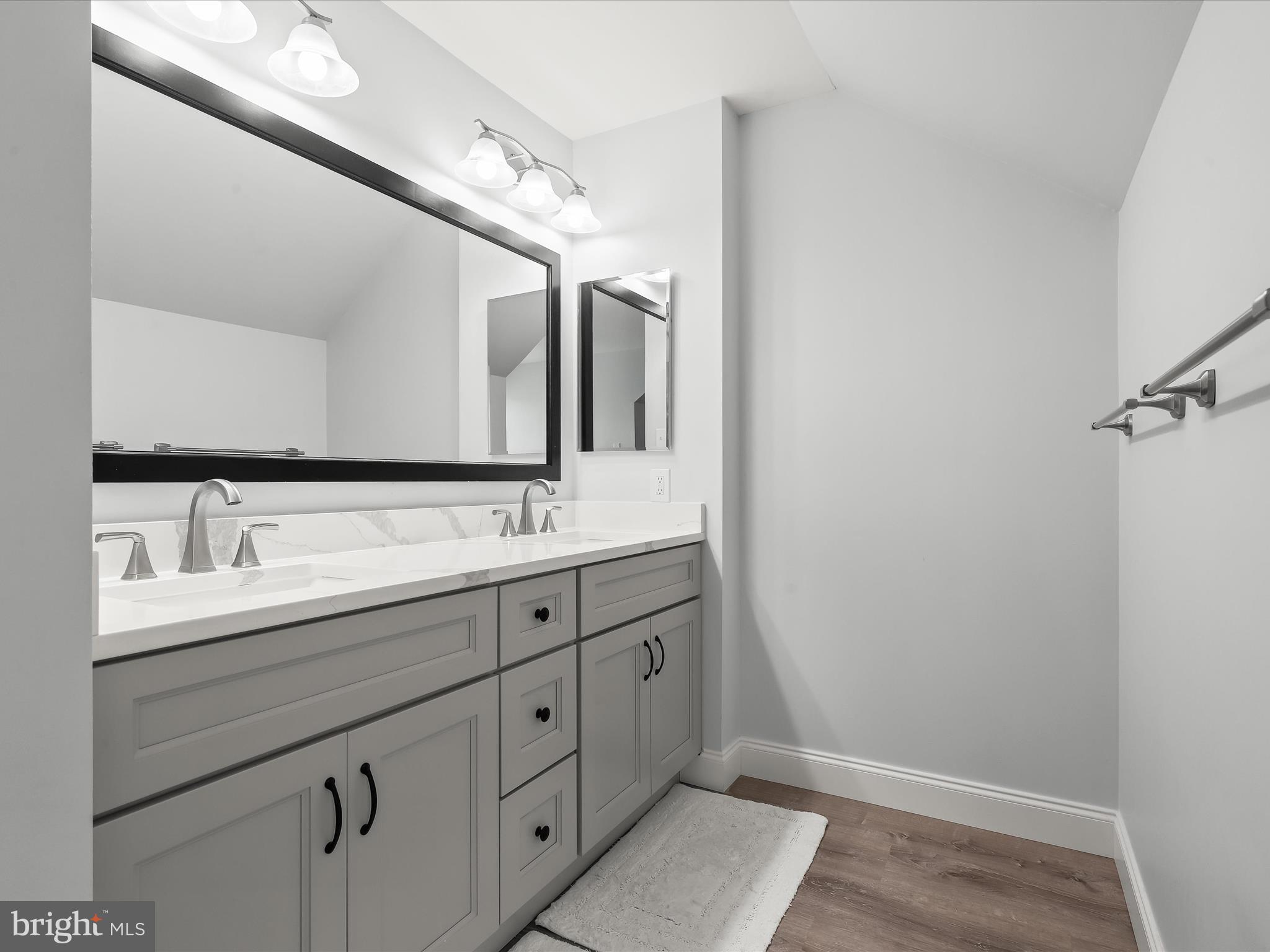 VILLAGE OF HICKORY RIDGE - Residential