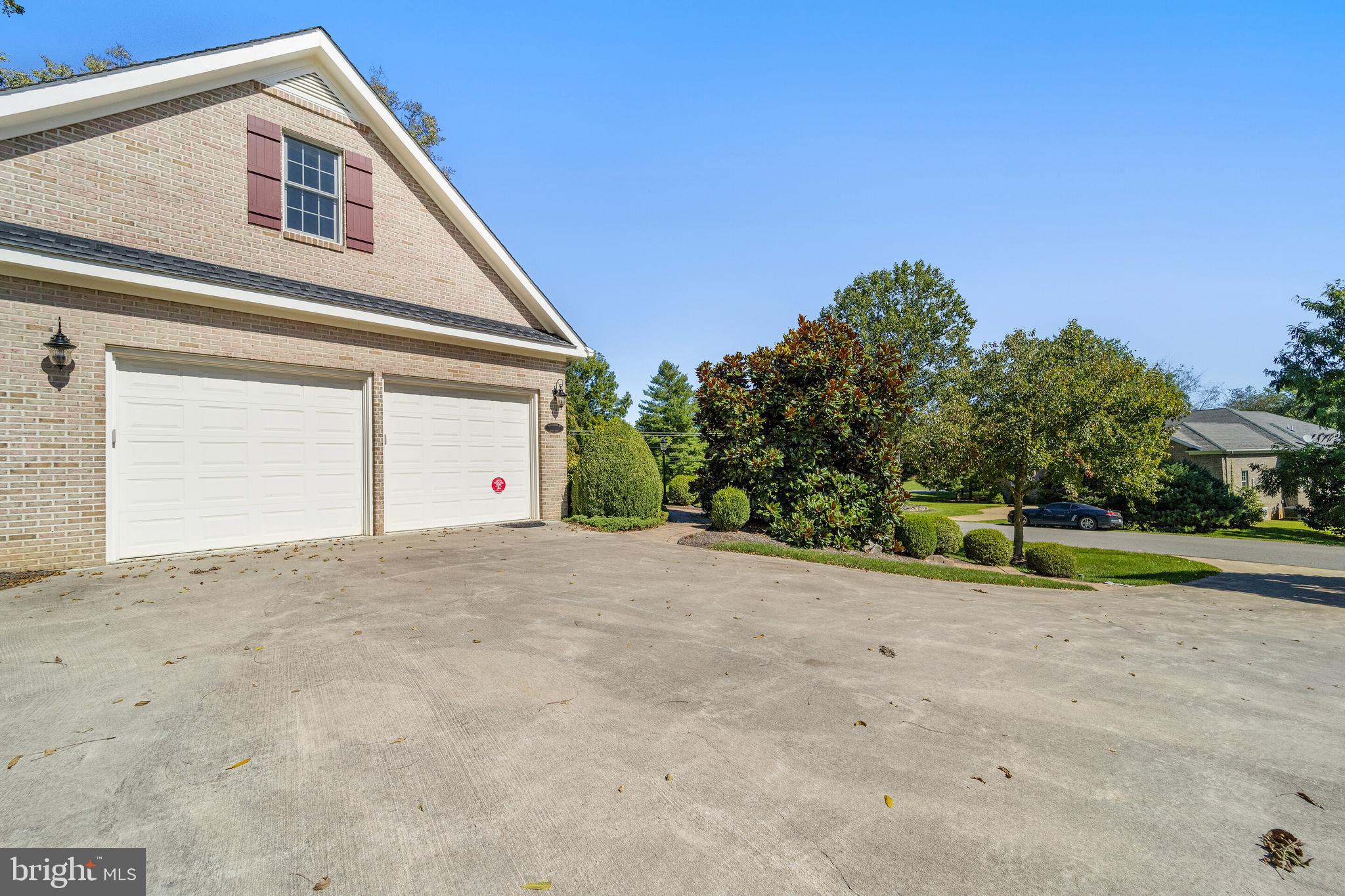 FERNBANK - Residential