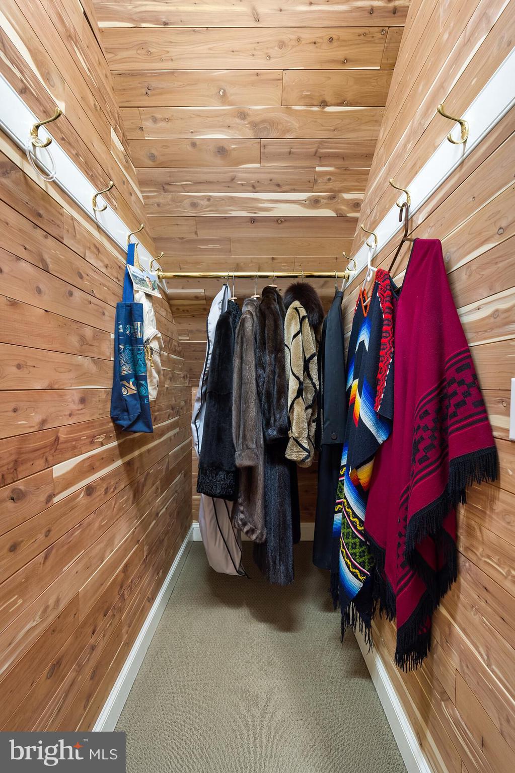 FERNBANK - Residential