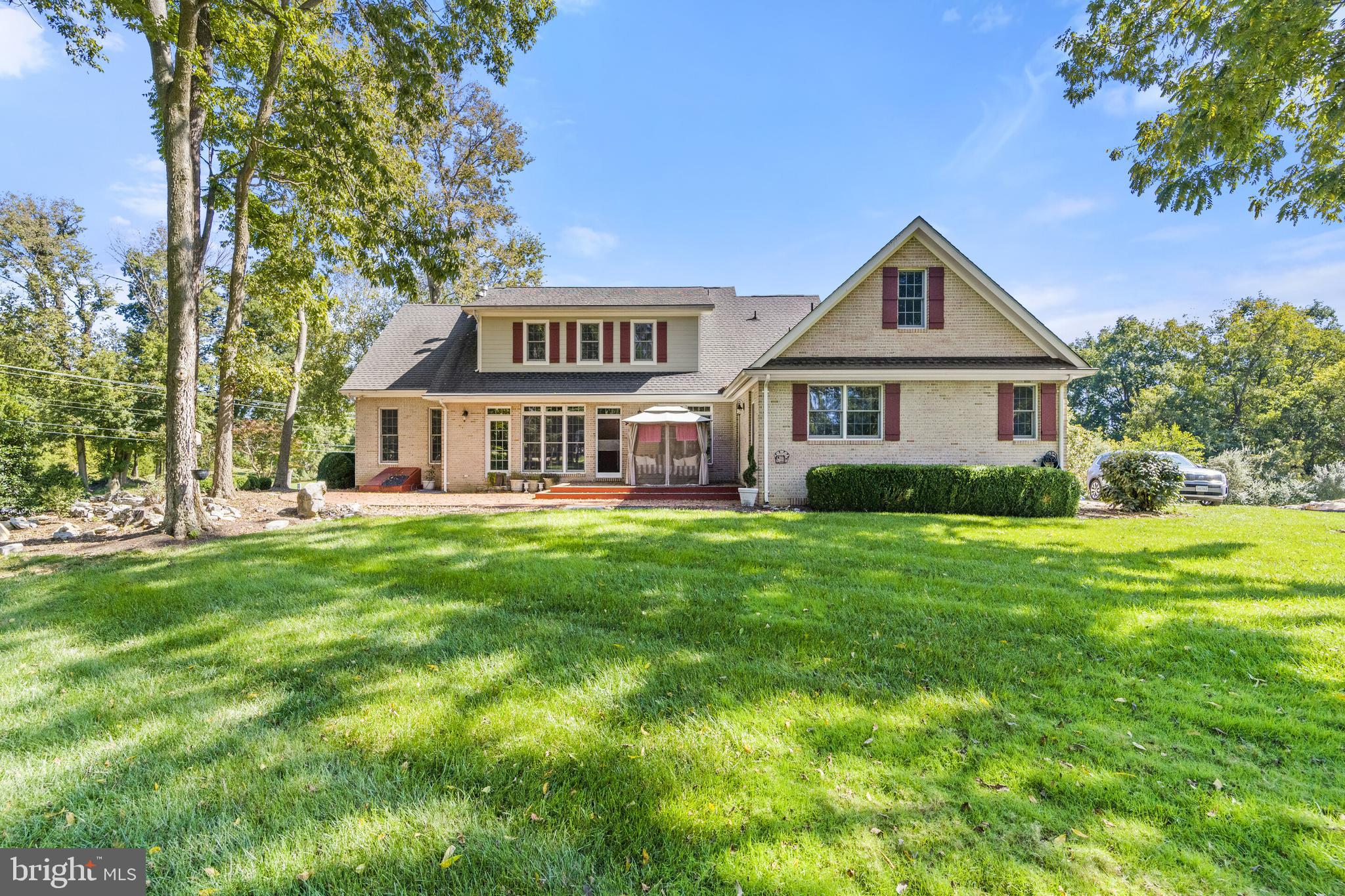 FERNBANK - Residential