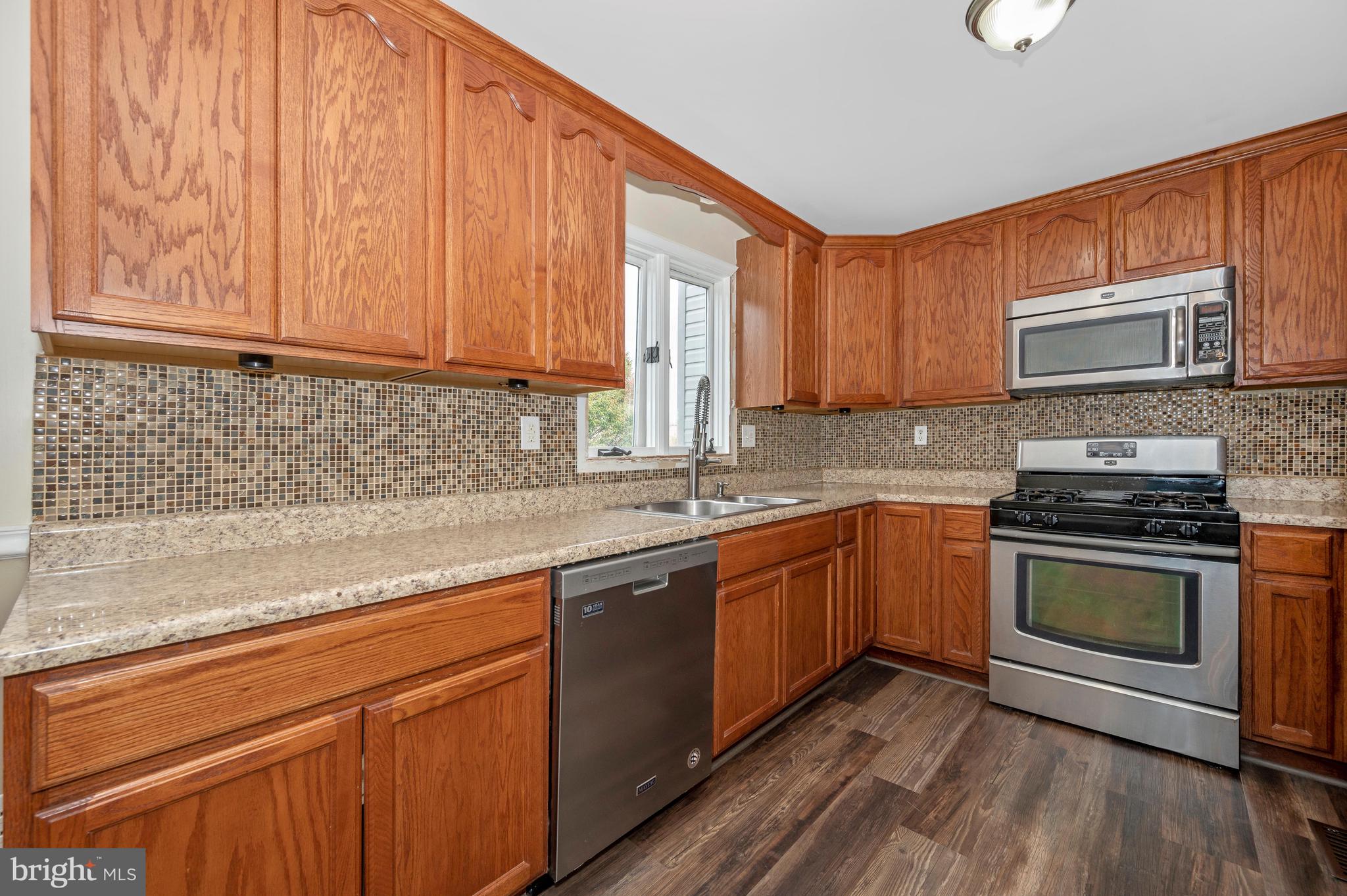 KENLY SQUARE - Residential