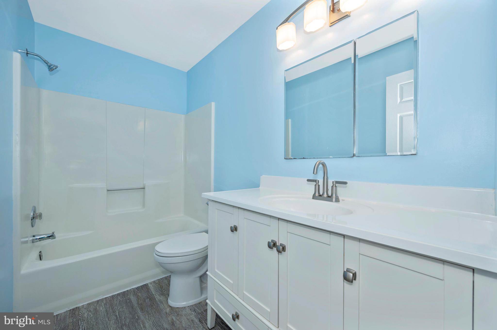 KENLY SQUARE - Residential