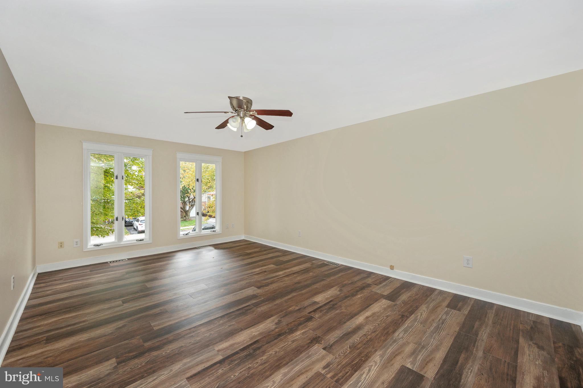 KENLY SQUARE - Residential