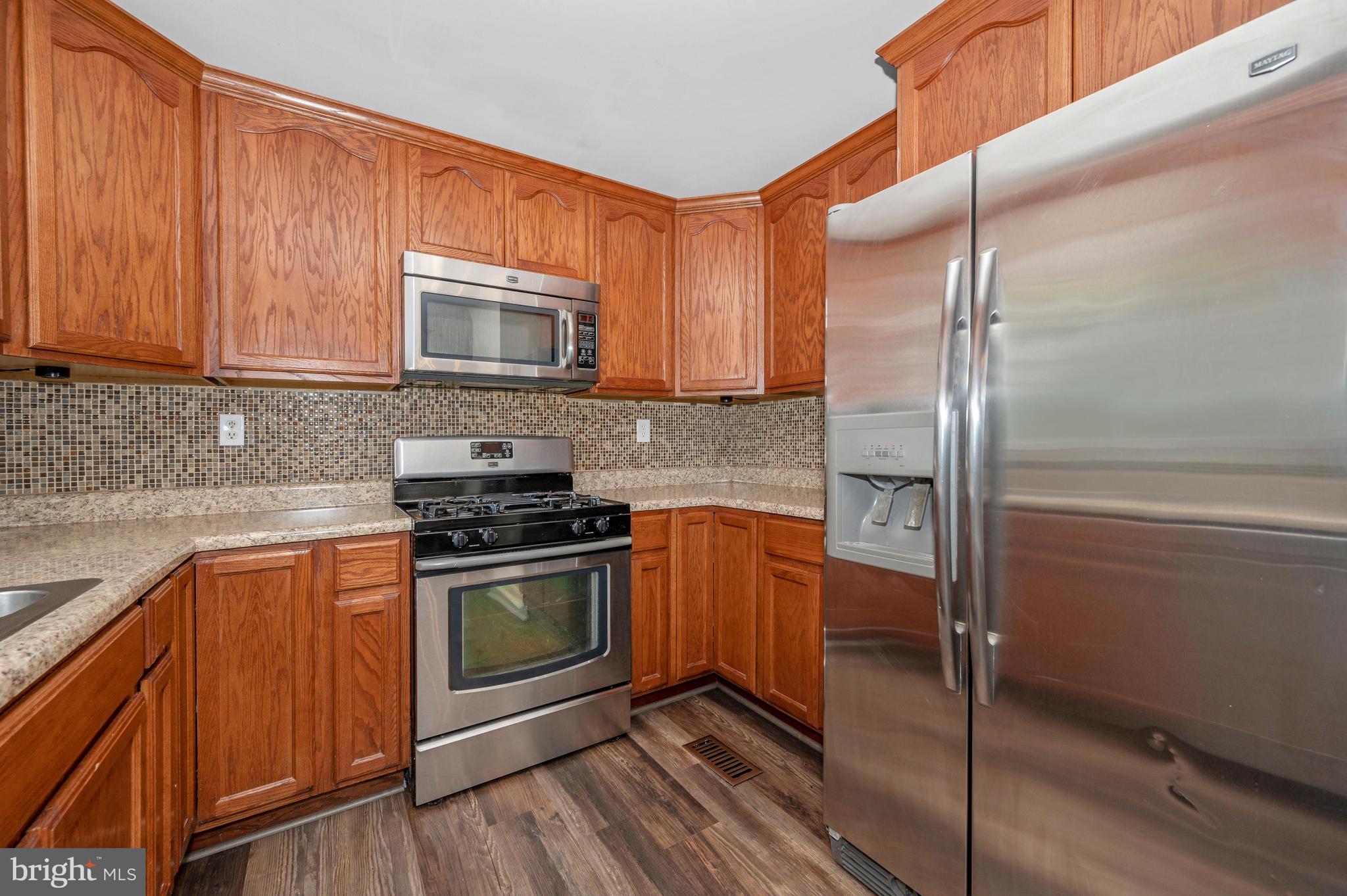 KENLY SQUARE - Residential