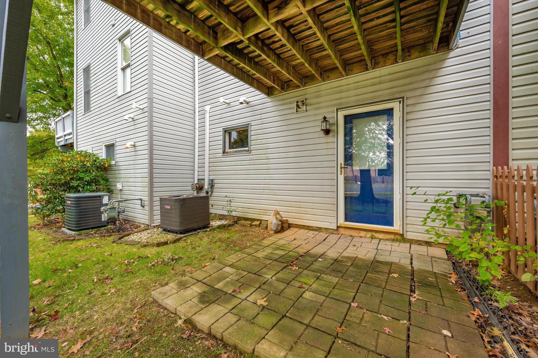 KENLY SQUARE - Residential