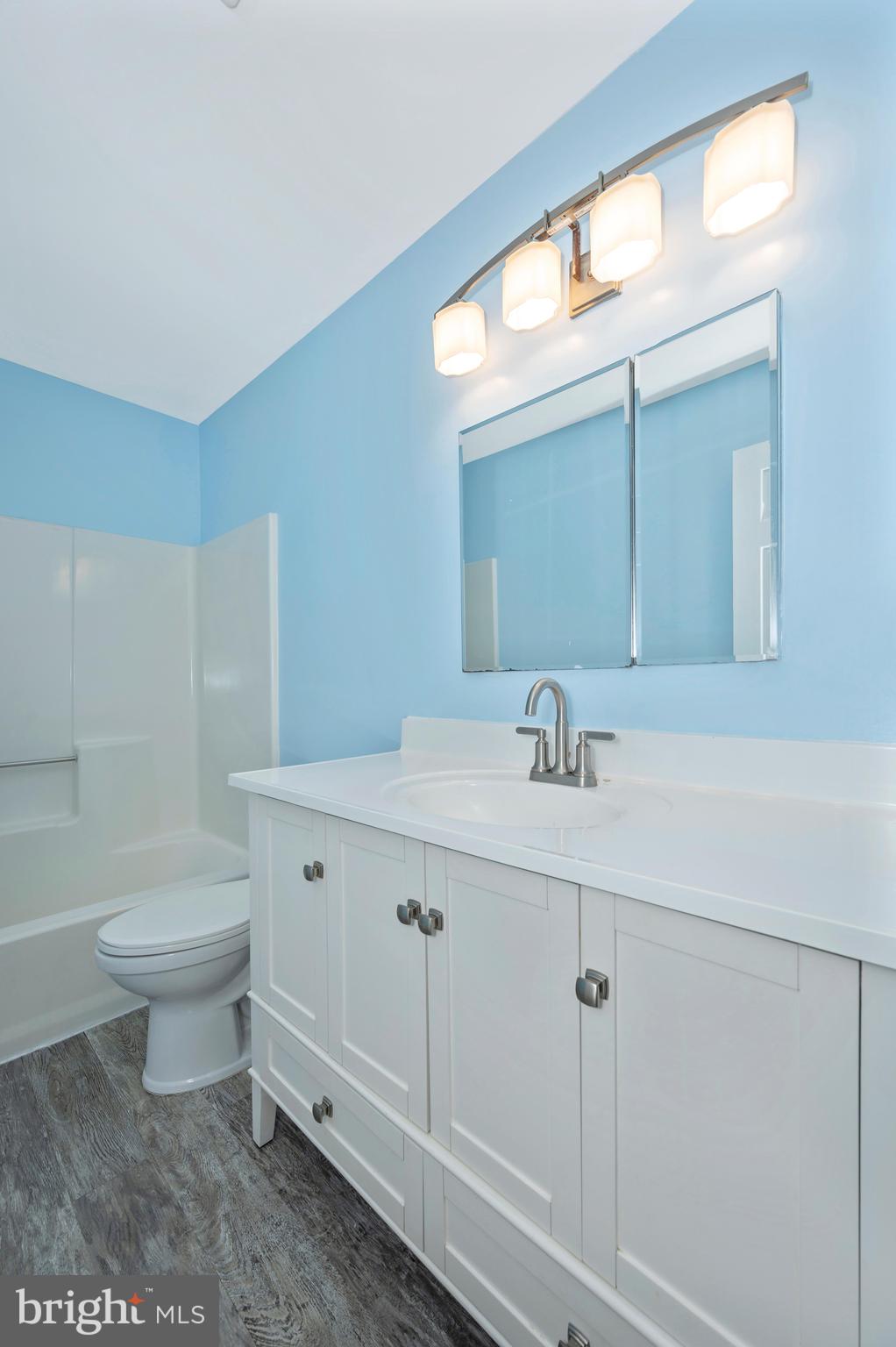 KENLY SQUARE - Residential