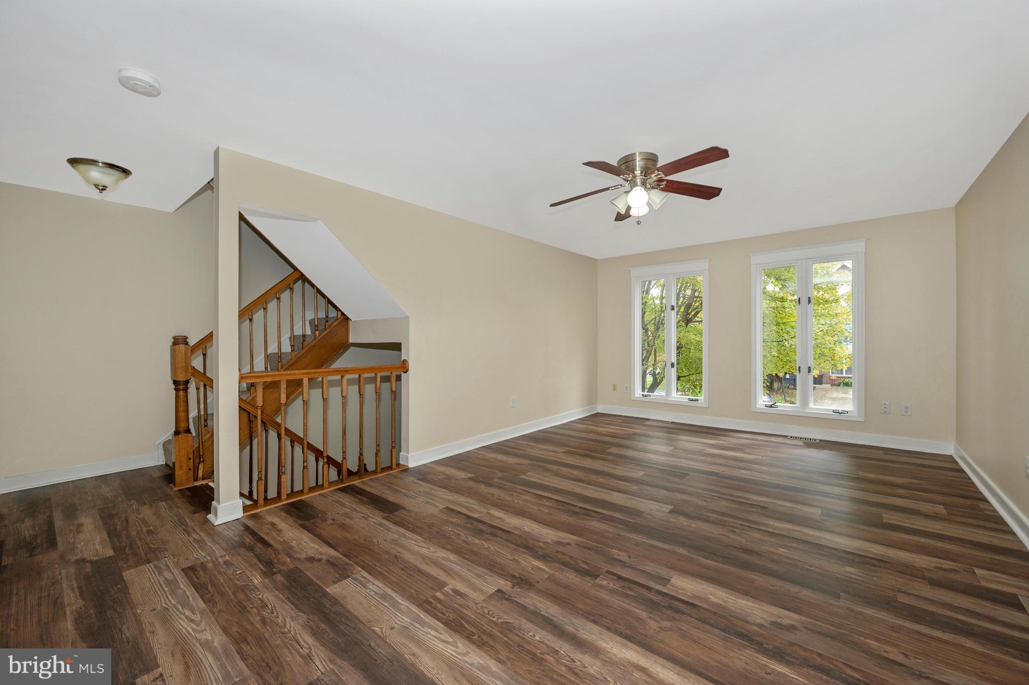 KENLY SQUARE - Residential