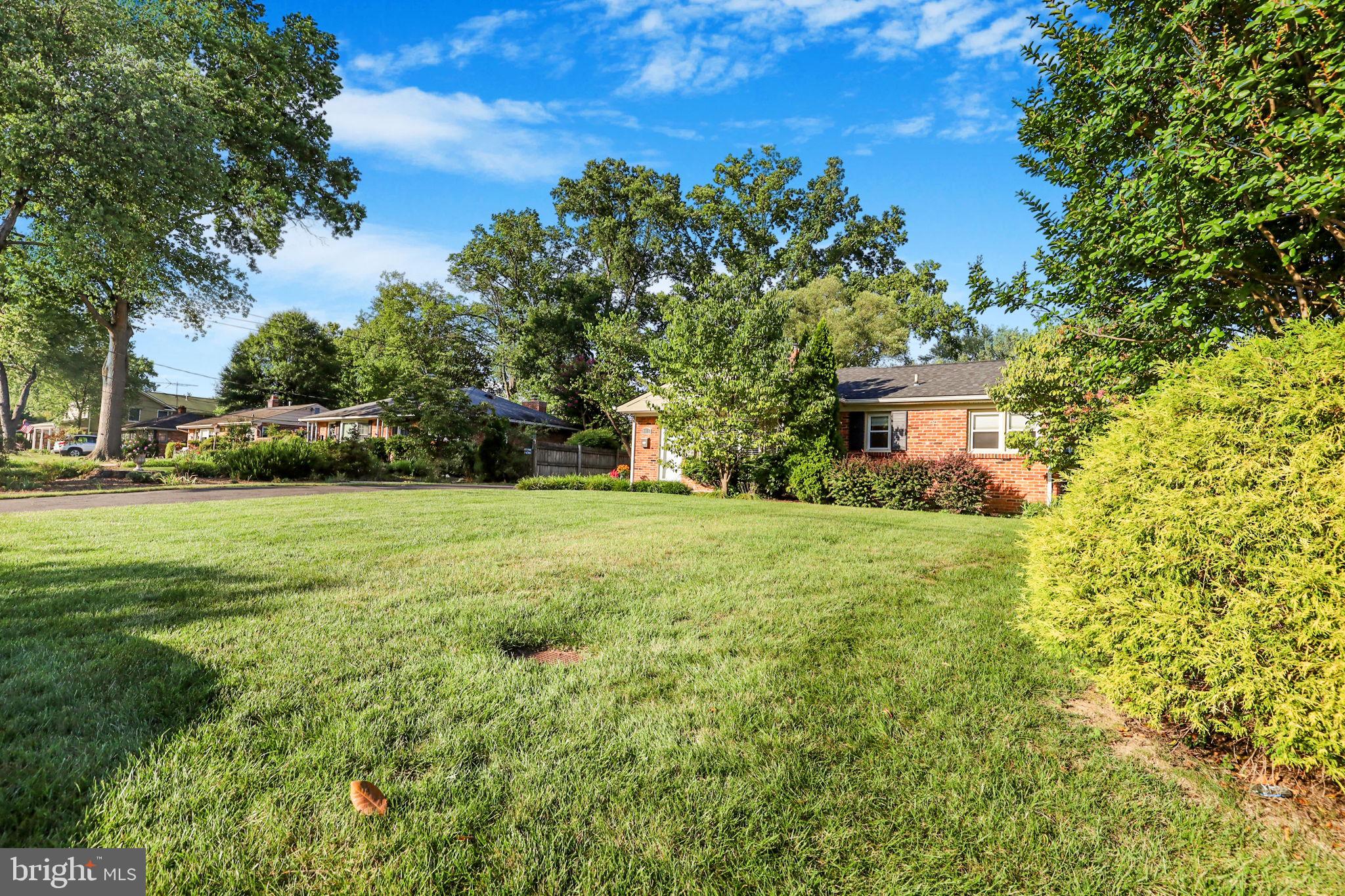 HOLLIN HALL VILLAGE - Residential Lease