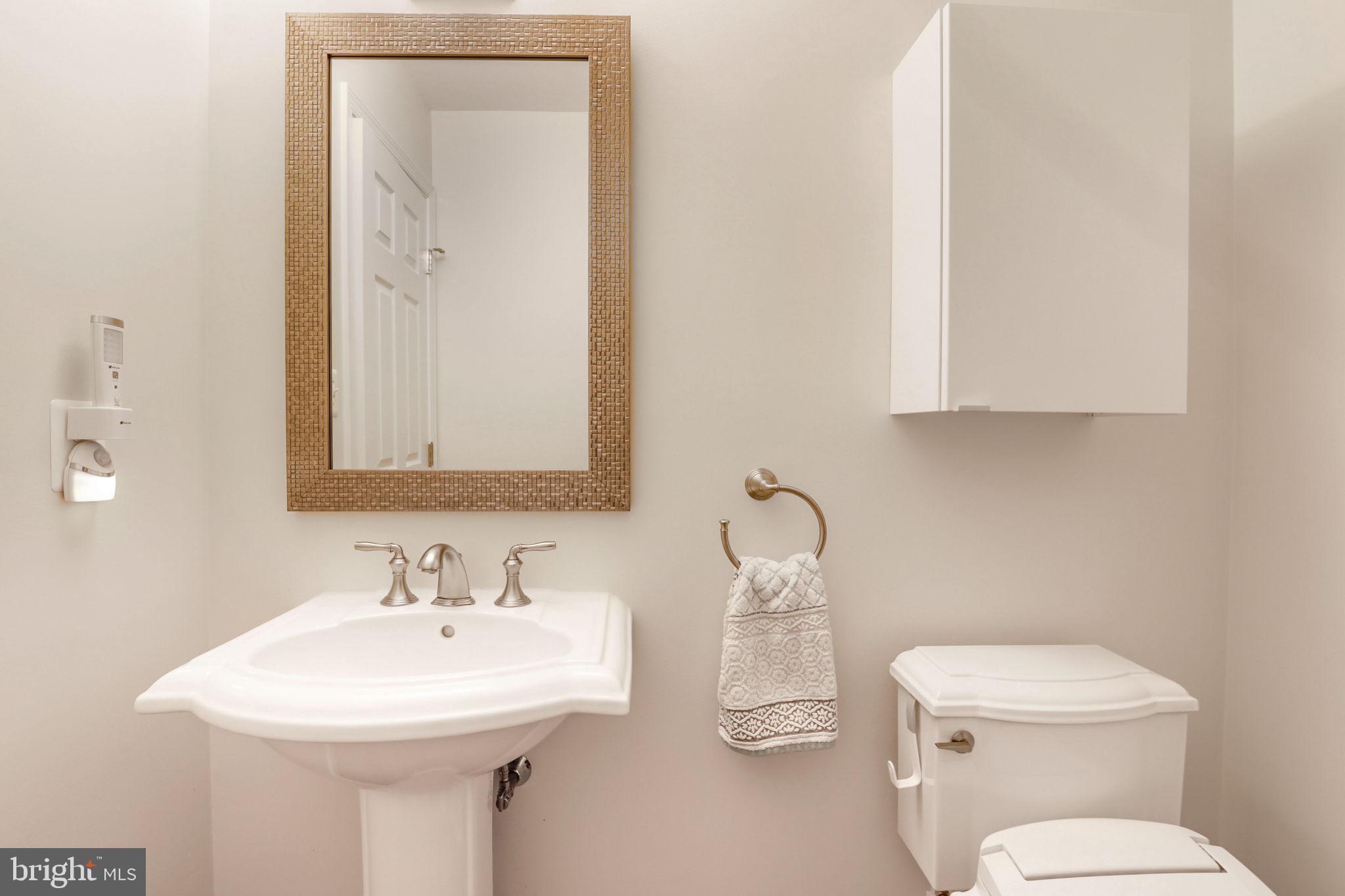 HOLLIN HALL VILLAGE - Residential Lease