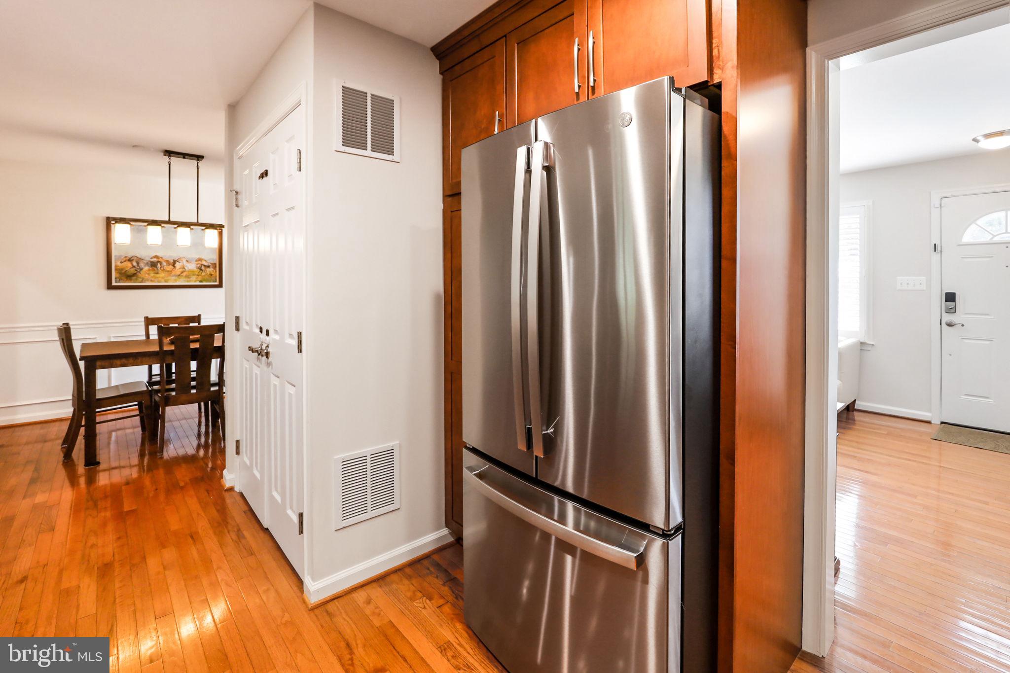 HOLLIN HALL VILLAGE - Residential Lease