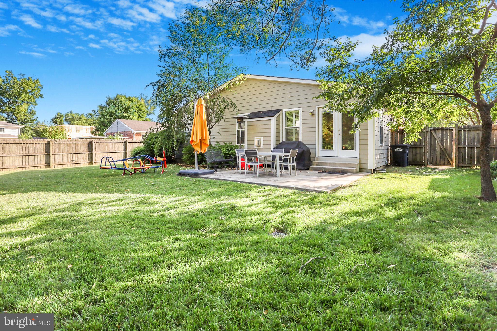 HOLLIN HALL VILLAGE - Residential Lease