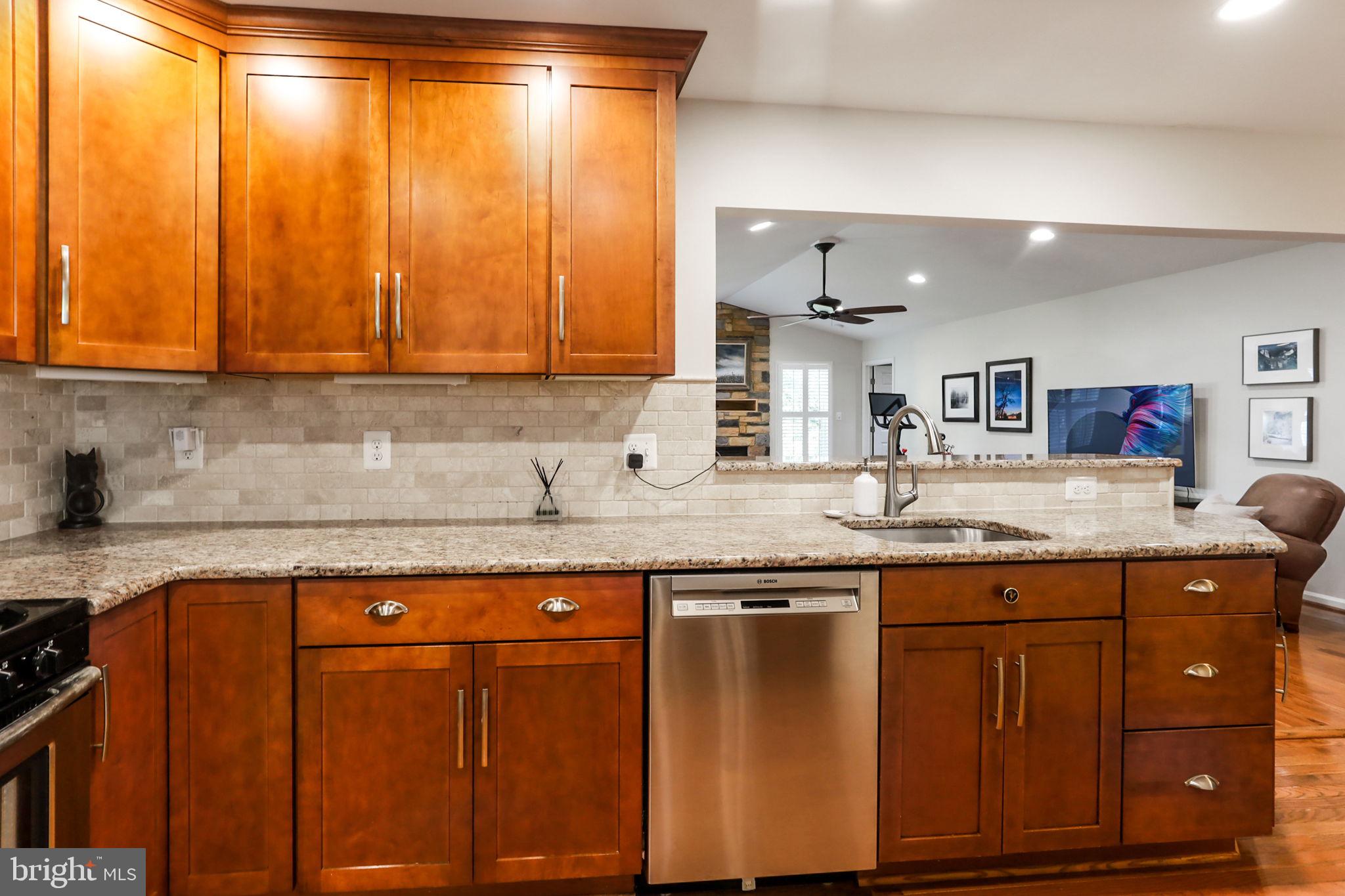 HOLLIN HALL VILLAGE - Residential Lease