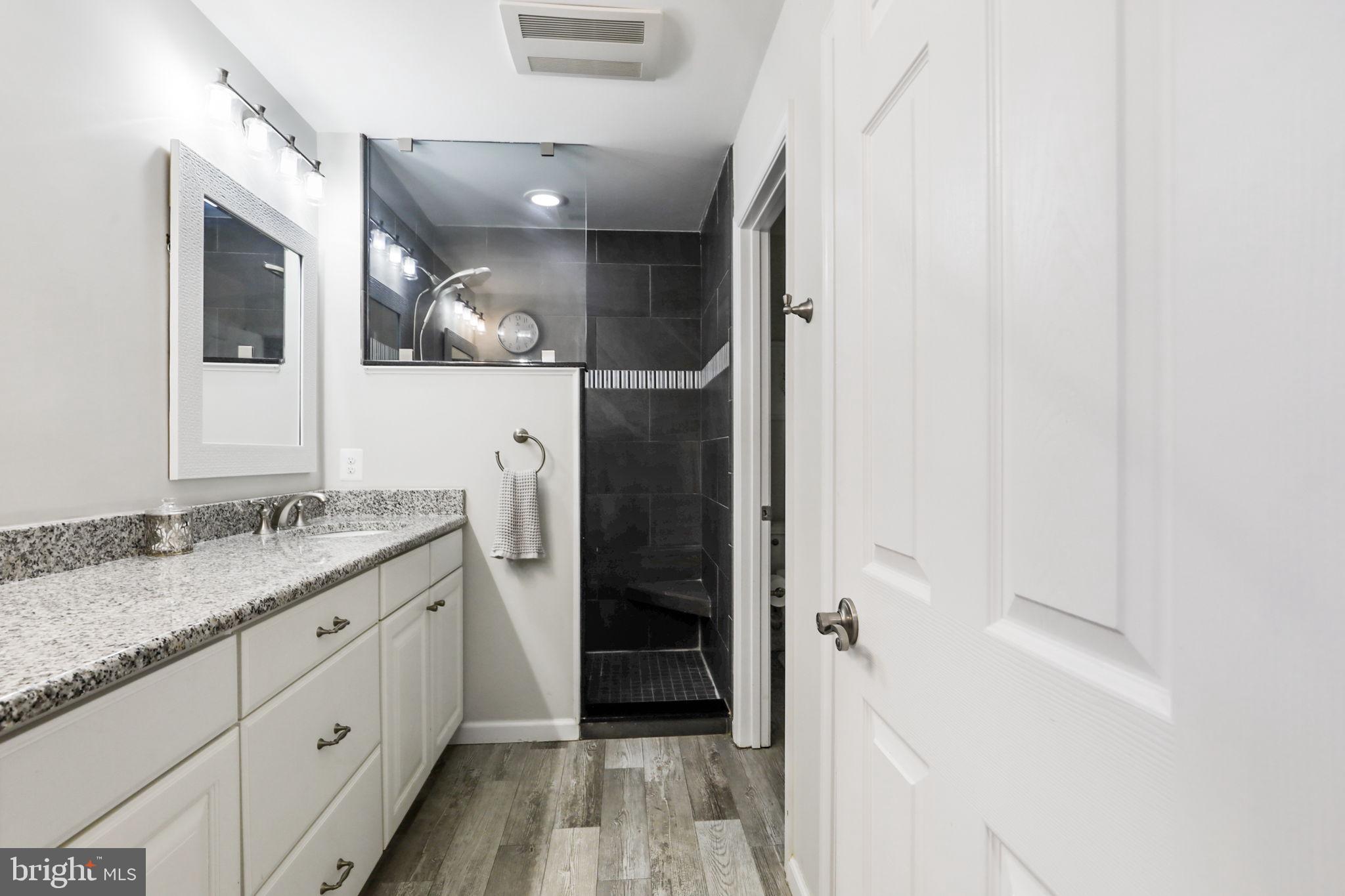 HOLLIN HALL VILLAGE - Residential Lease