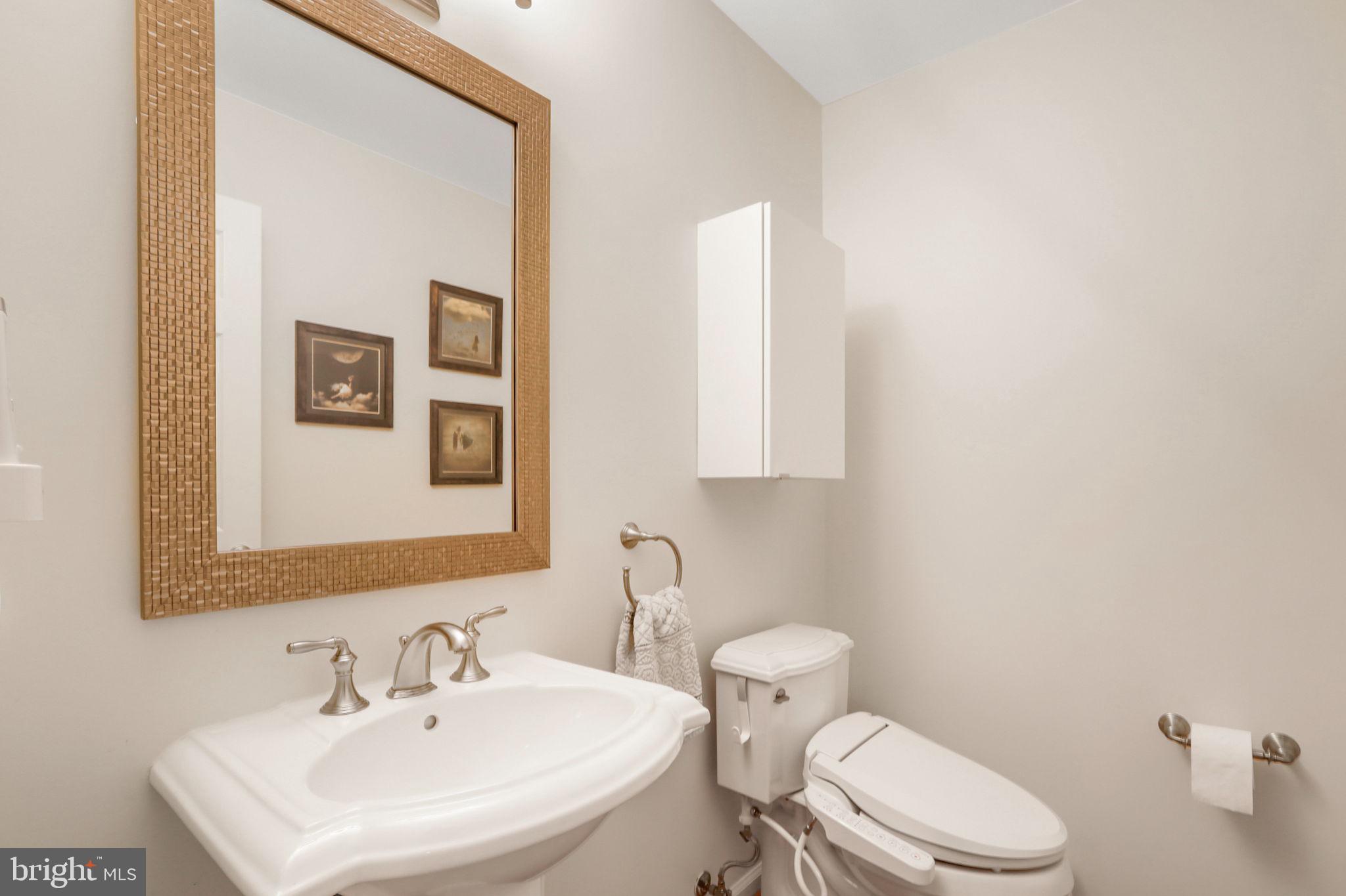 HOLLIN HALL VILLAGE - Residential Lease