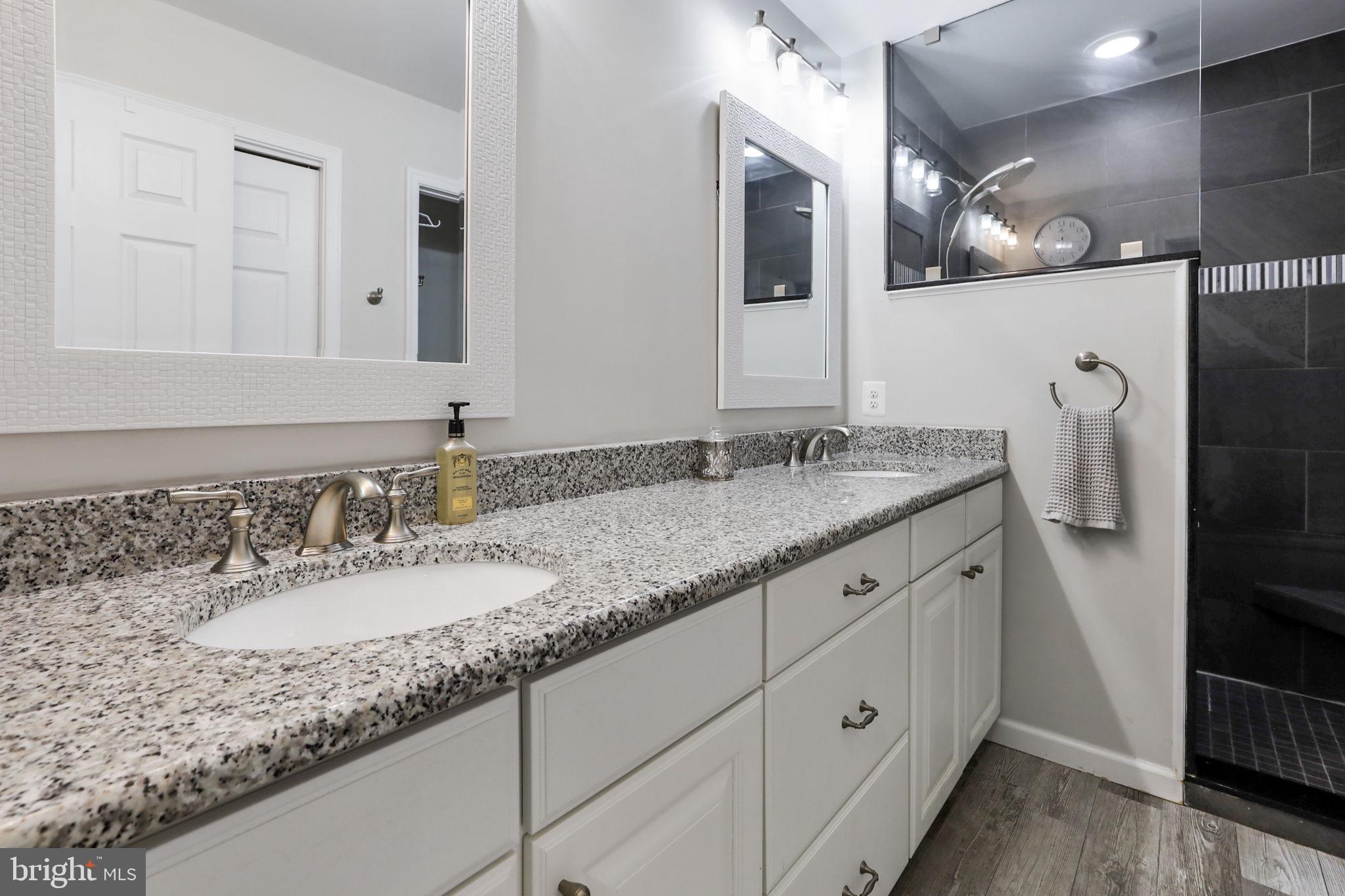 HOLLIN HALL VILLAGE - Residential Lease