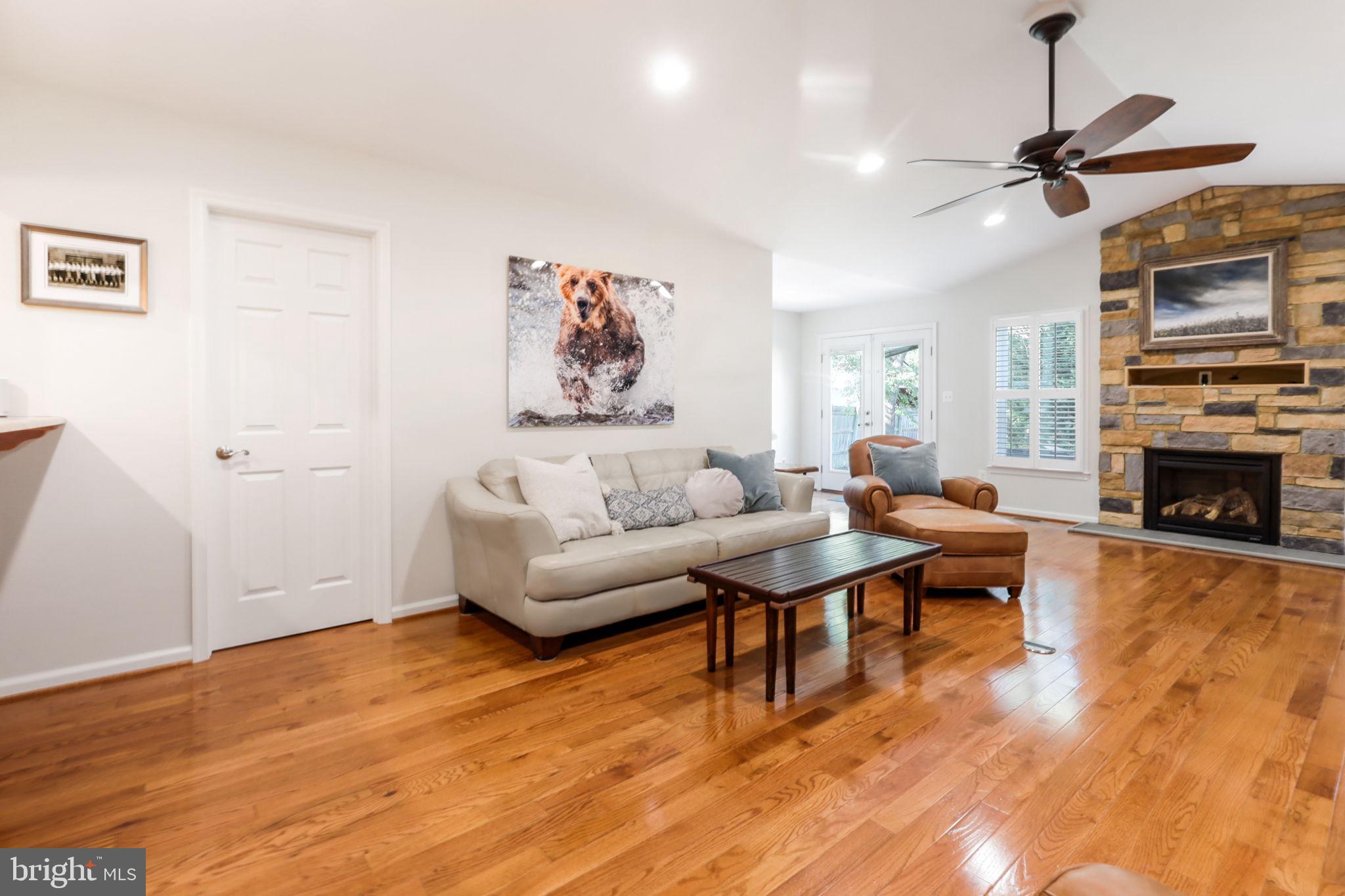 HOLLIN HALL VILLAGE - Residential Lease