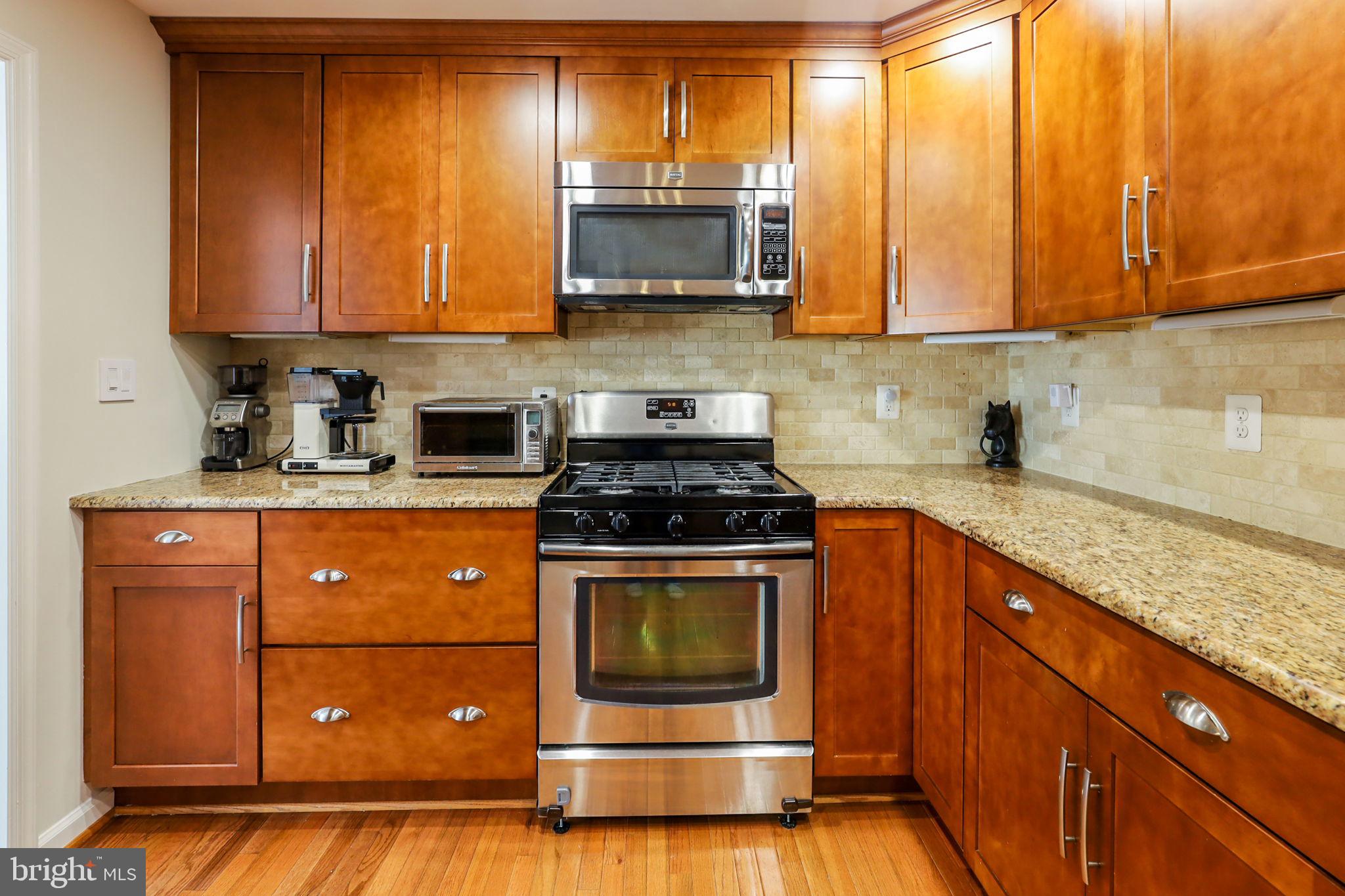 HOLLIN HALL VILLAGE - Residential Lease