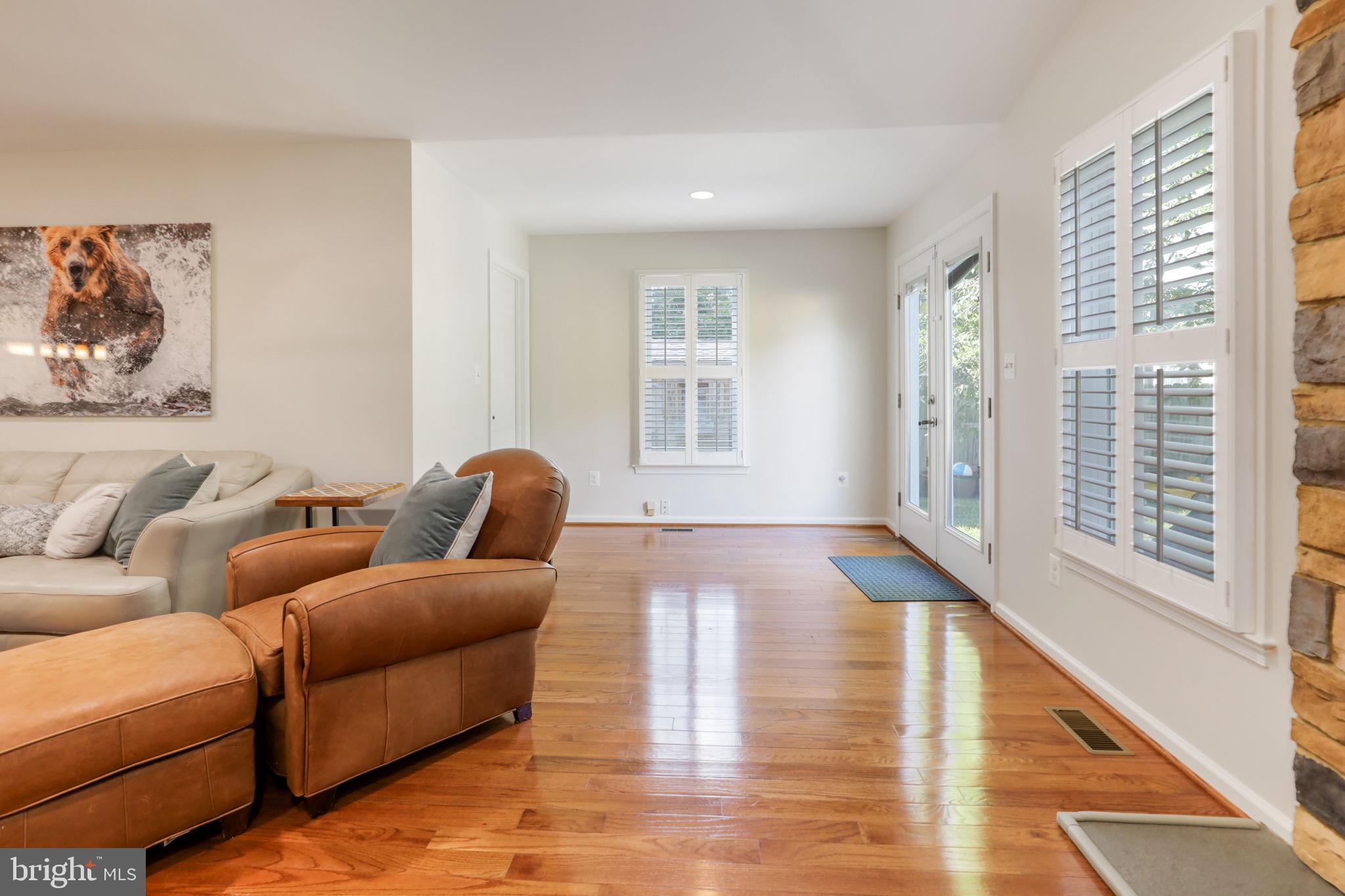 HOLLIN HALL VILLAGE - Residential Lease