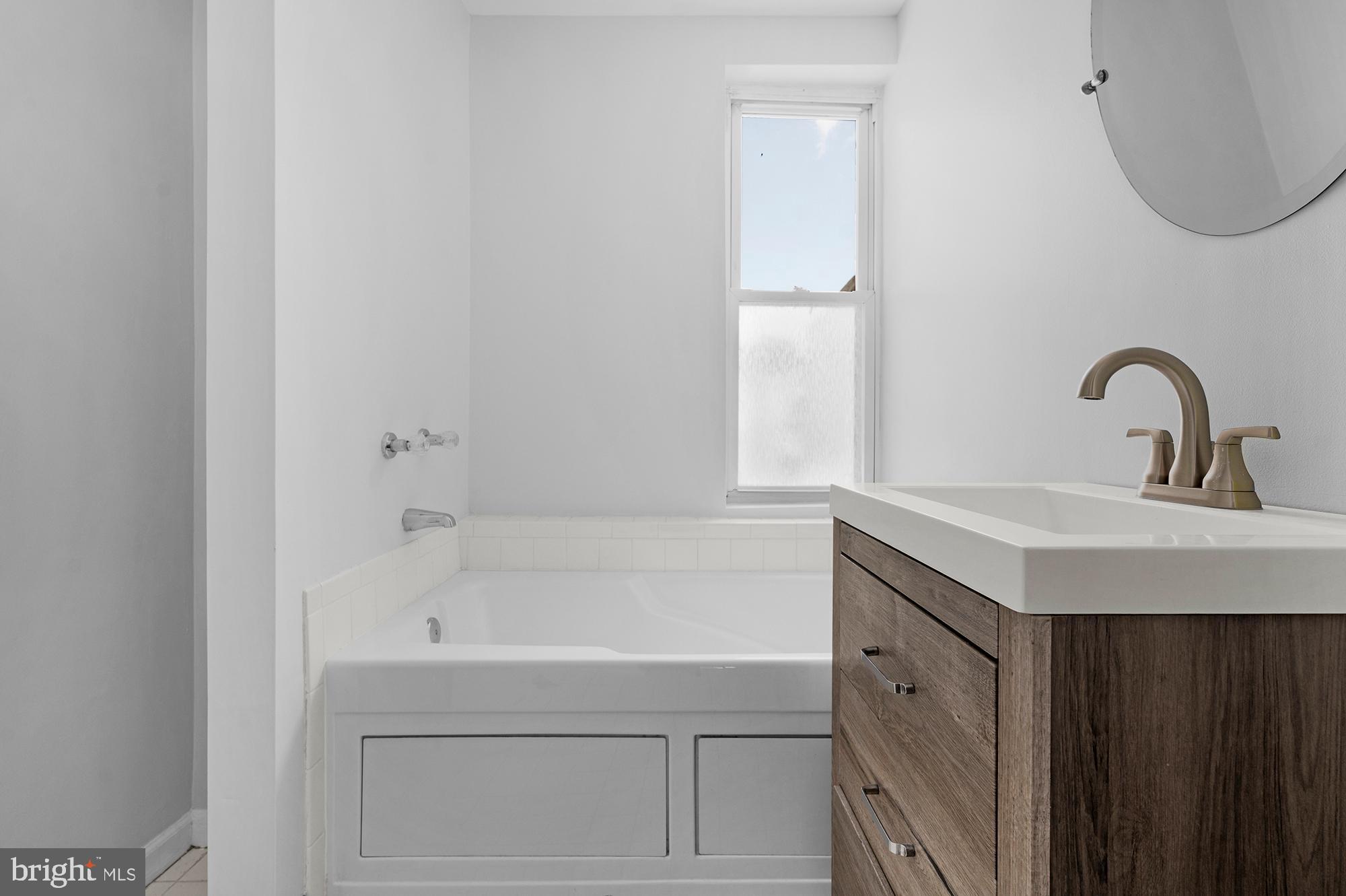 FEDERAL HILL HISTORIC DISTRICT - Residential Lease