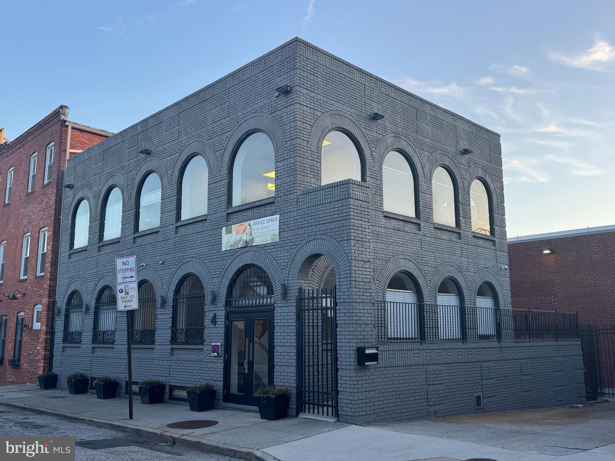 4 N EXETER STREET