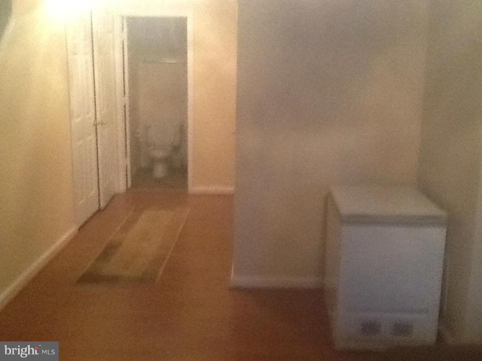 COURTS AT STAFFORD - Residential Lease