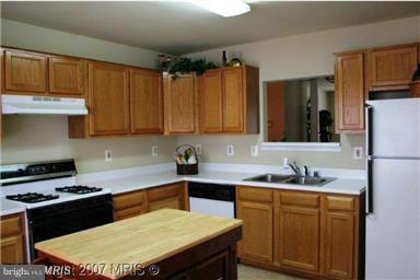 COURTS AT STAFFORD - Residential Lease