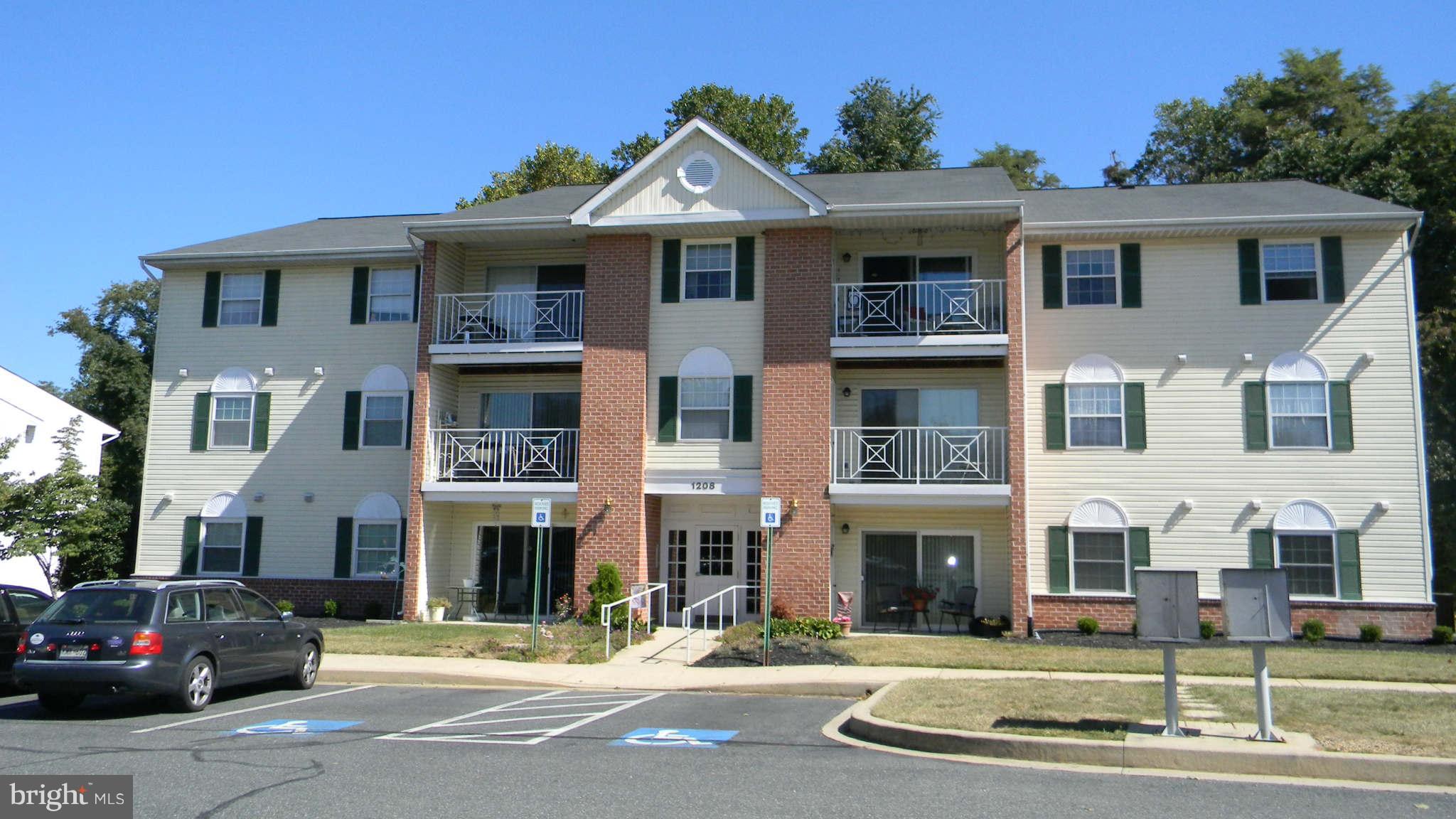 RIVERSIDE PARK - Residential