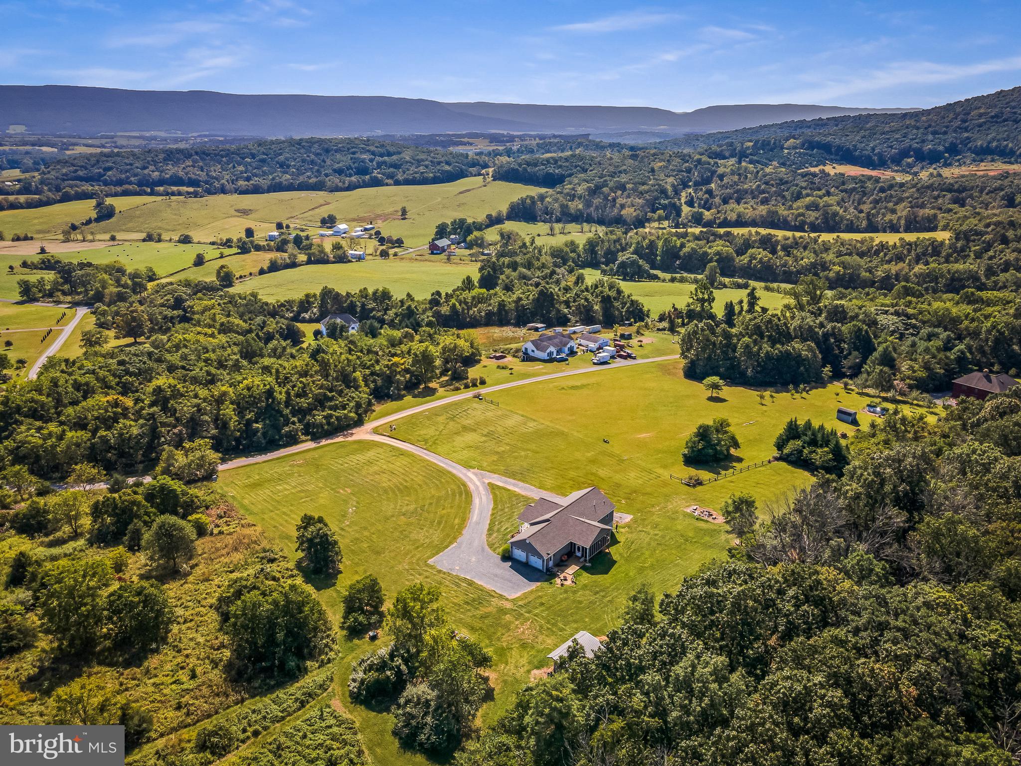 CABIN HILL - Residential
