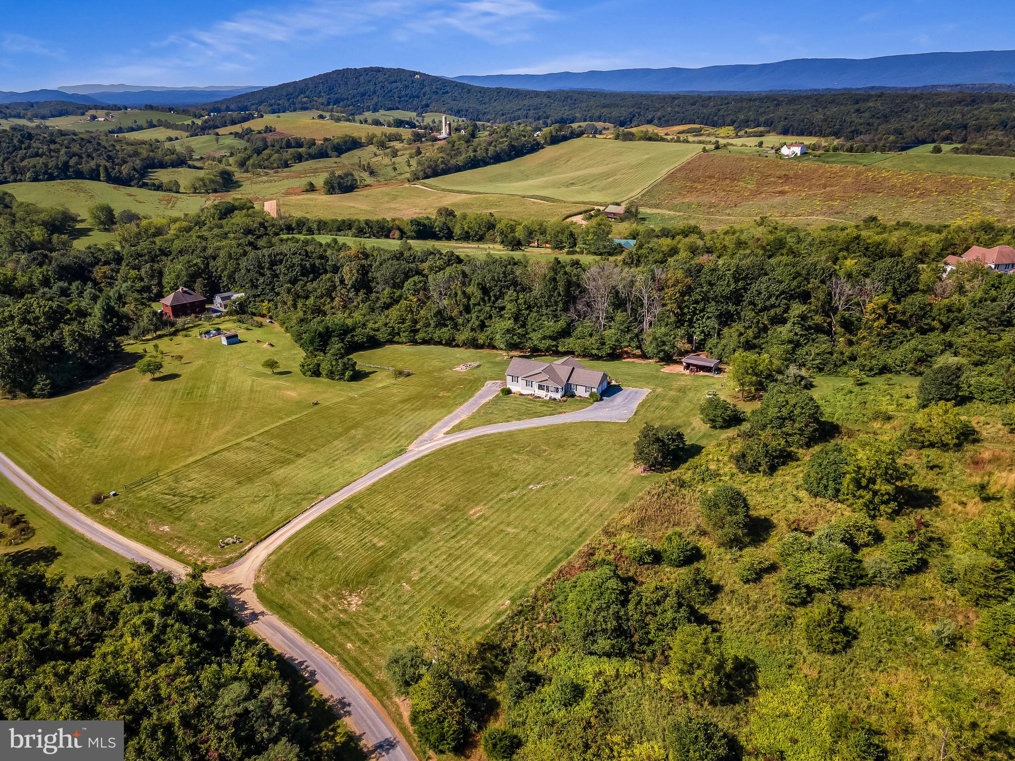 CABIN HILL - Residential