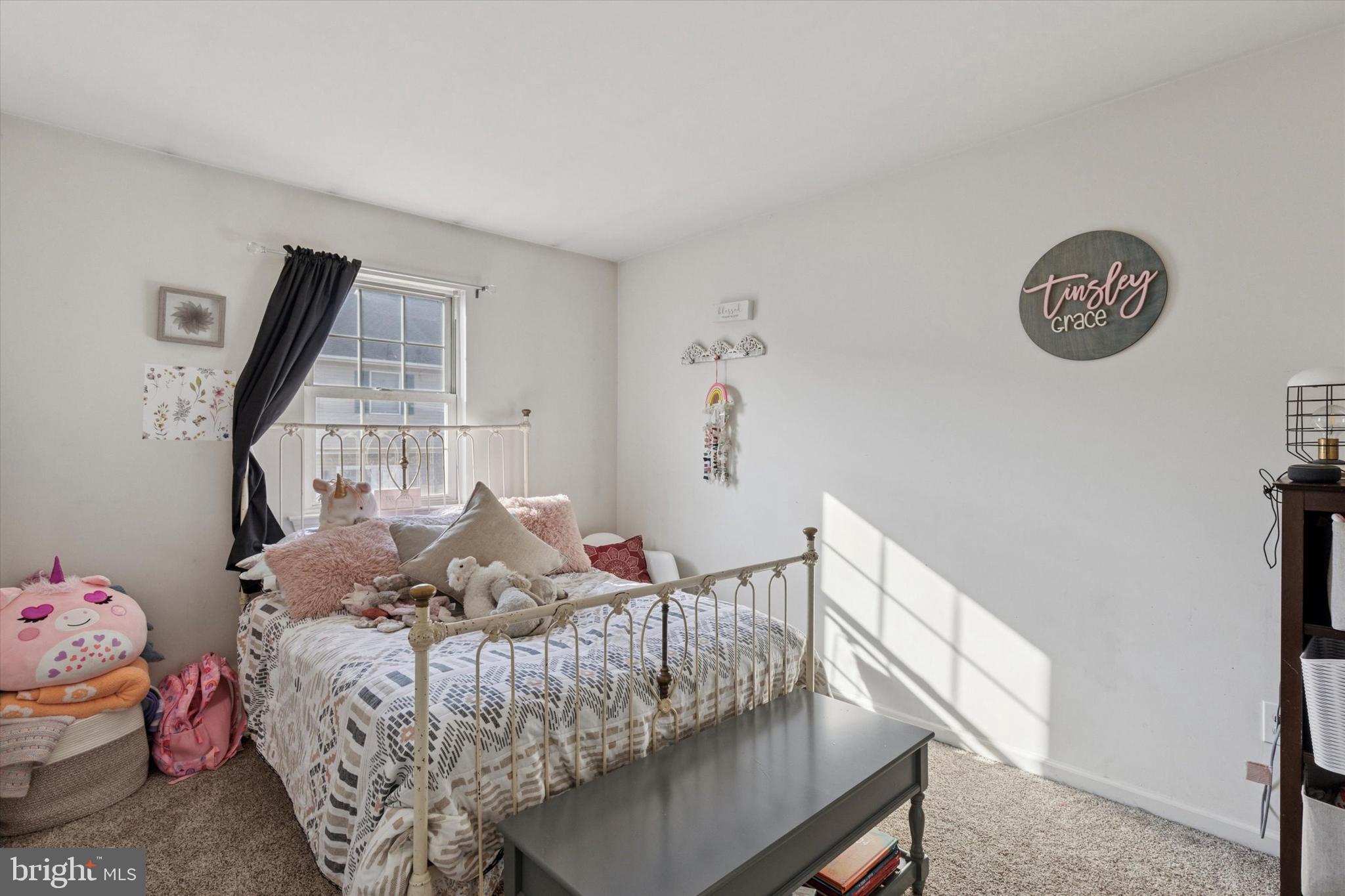 HEATHER KNOLL - Residential