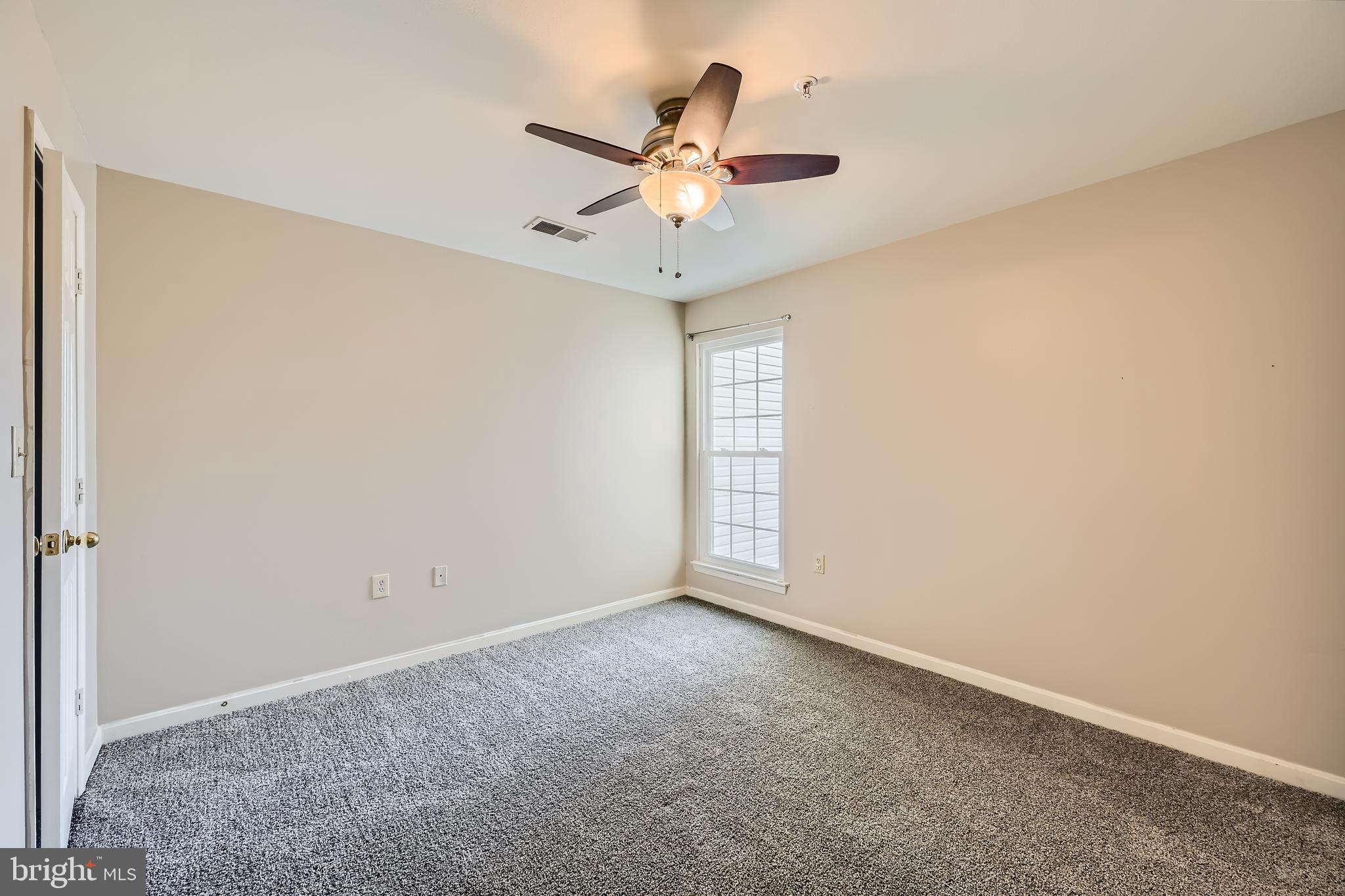 SILVERBROOK WOOD - Residential Lease