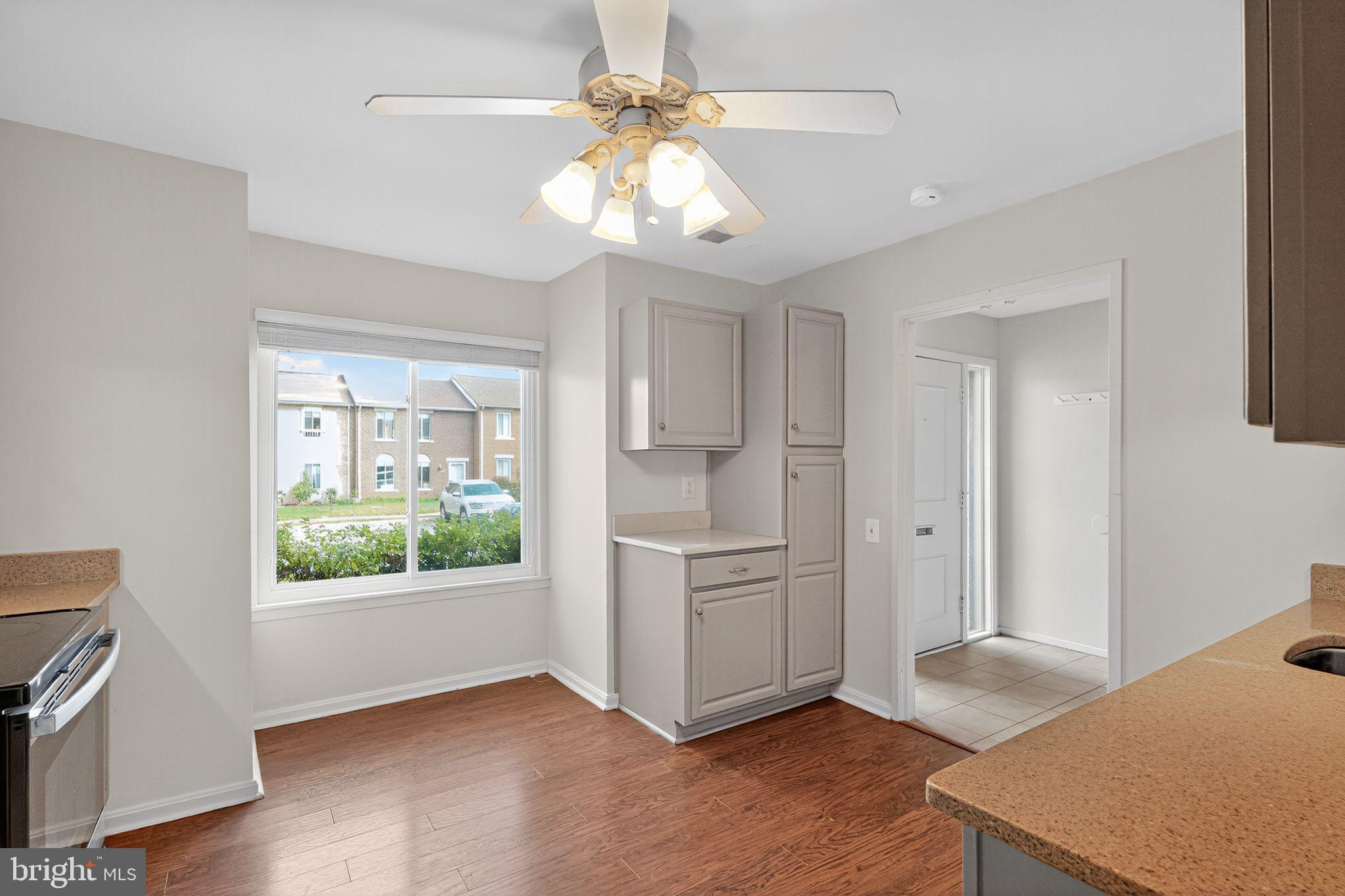 MARYLAND PLACE - Residential Lease