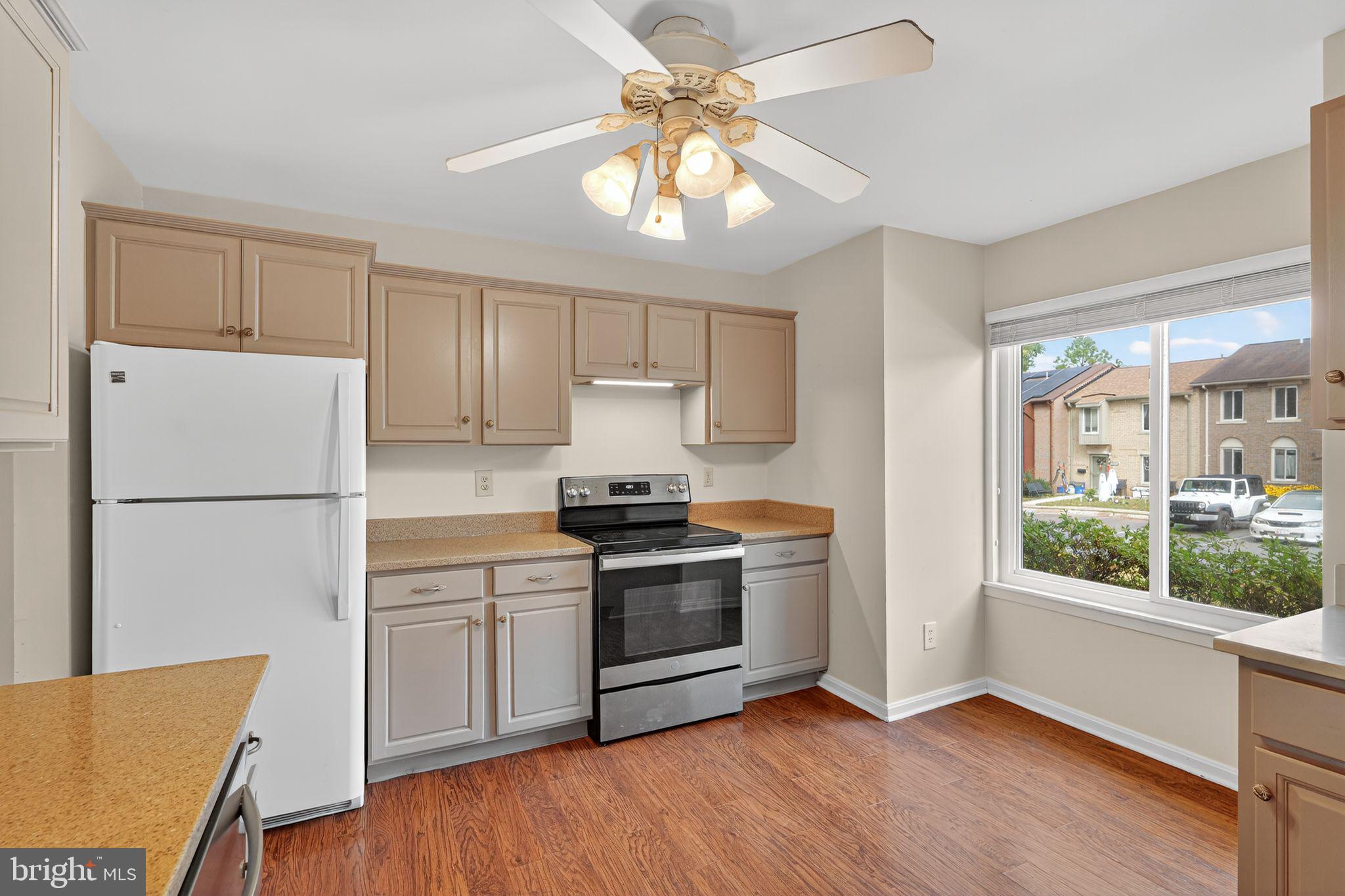 MARYLAND PLACE - Residential Lease