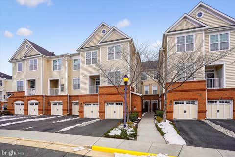 Condo For Rent - 43031 Foxtrail Woods Terrace #108<br/> ASHBURN, VA 20148