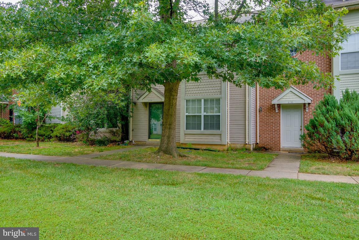 ST CHARLES HAMPSHIRE - Residential