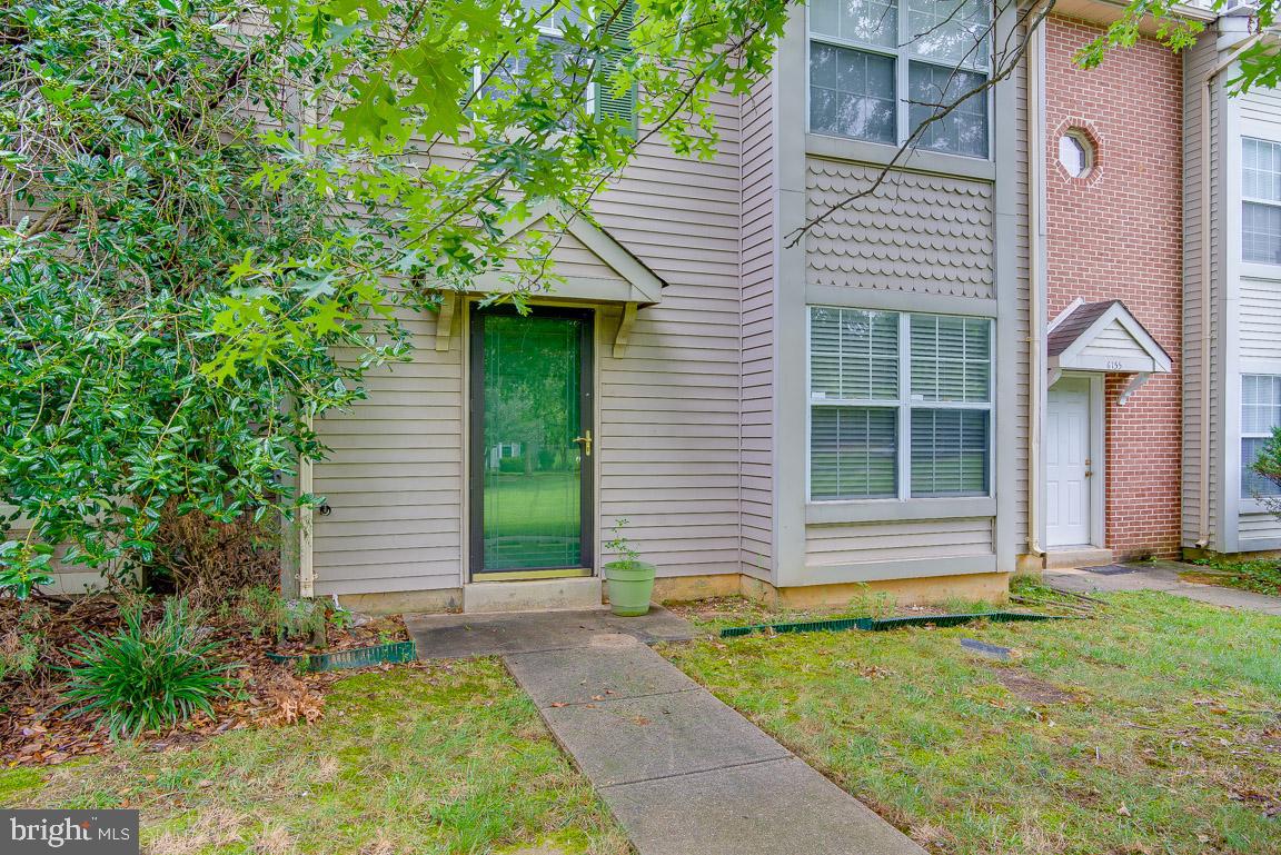 ST CHARLES HAMPSHIRE - Residential