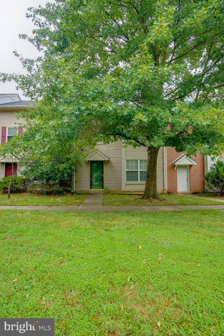 ST CHARLES HAMPSHIRE - Residential