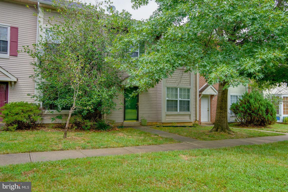 ST CHARLES HAMPSHIRE - Residential