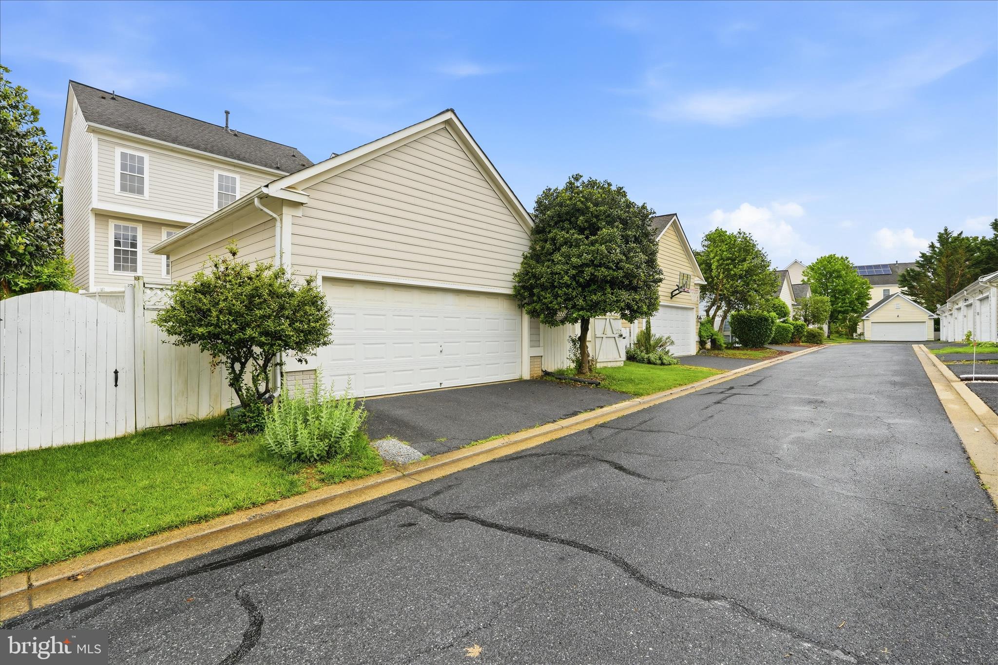 9009 BEALLS FARM ROAD