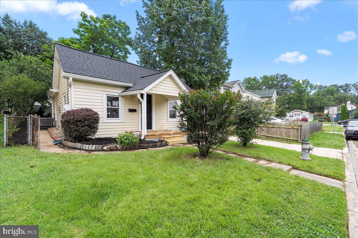 RIVERDALE HEIGHTS - Residential